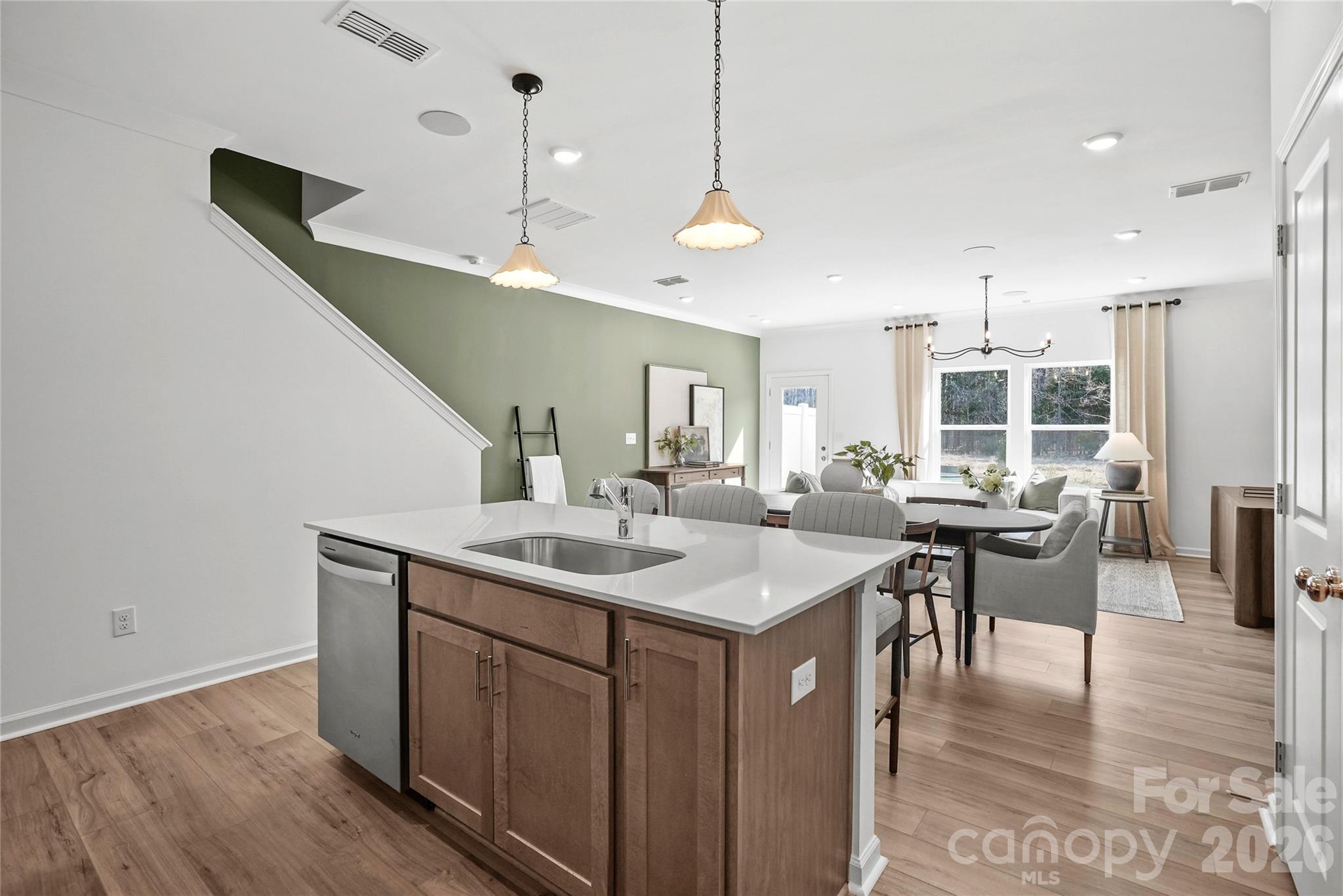 11912 Oak Street — Charlotte