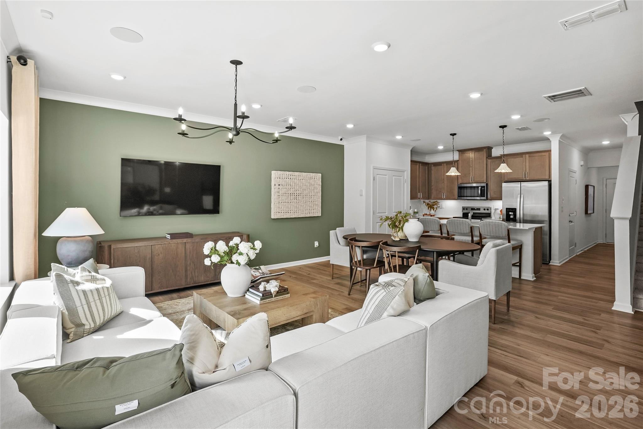 11912 Oak Street — Charlotte
