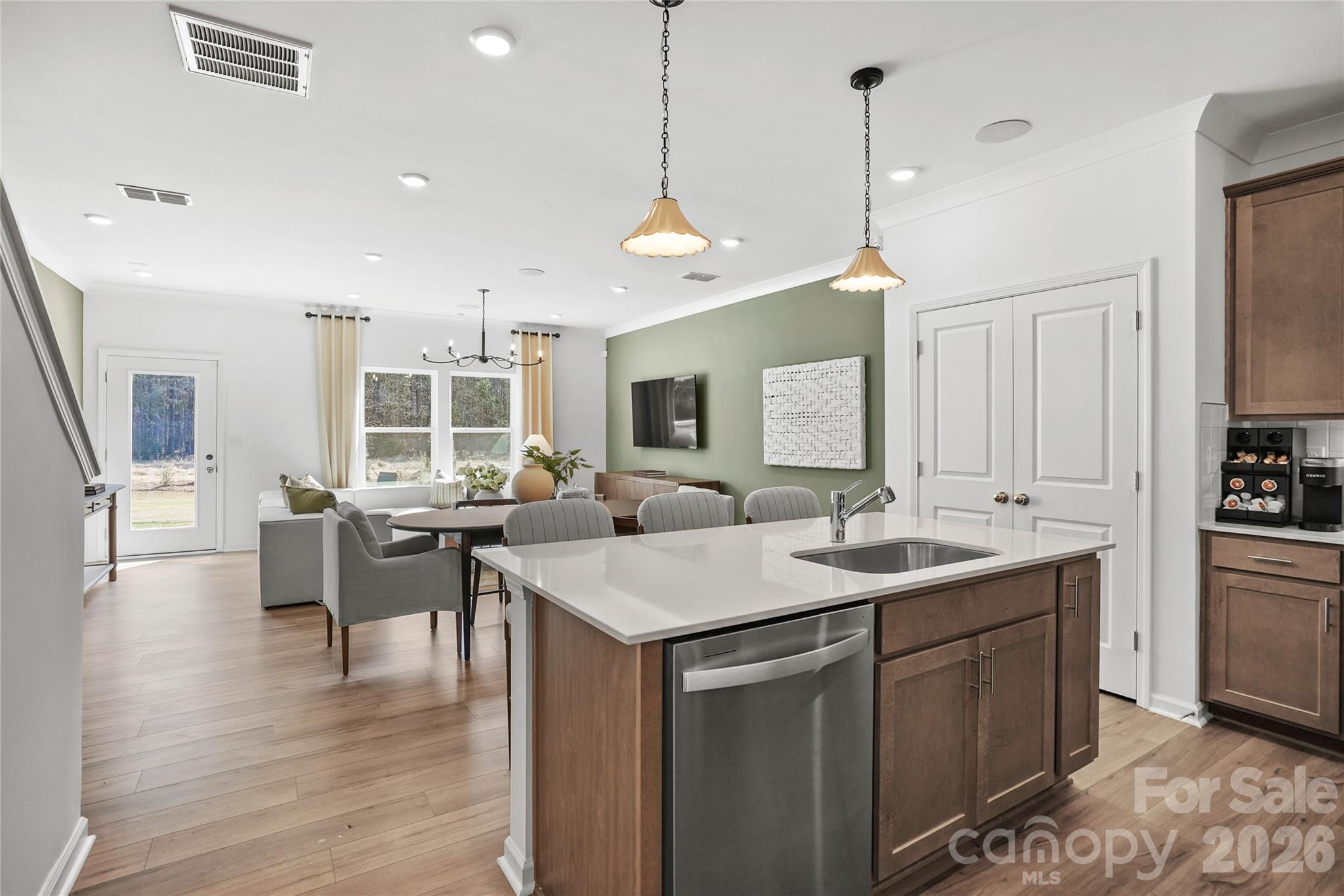 11912 Oak Street — Charlotte
