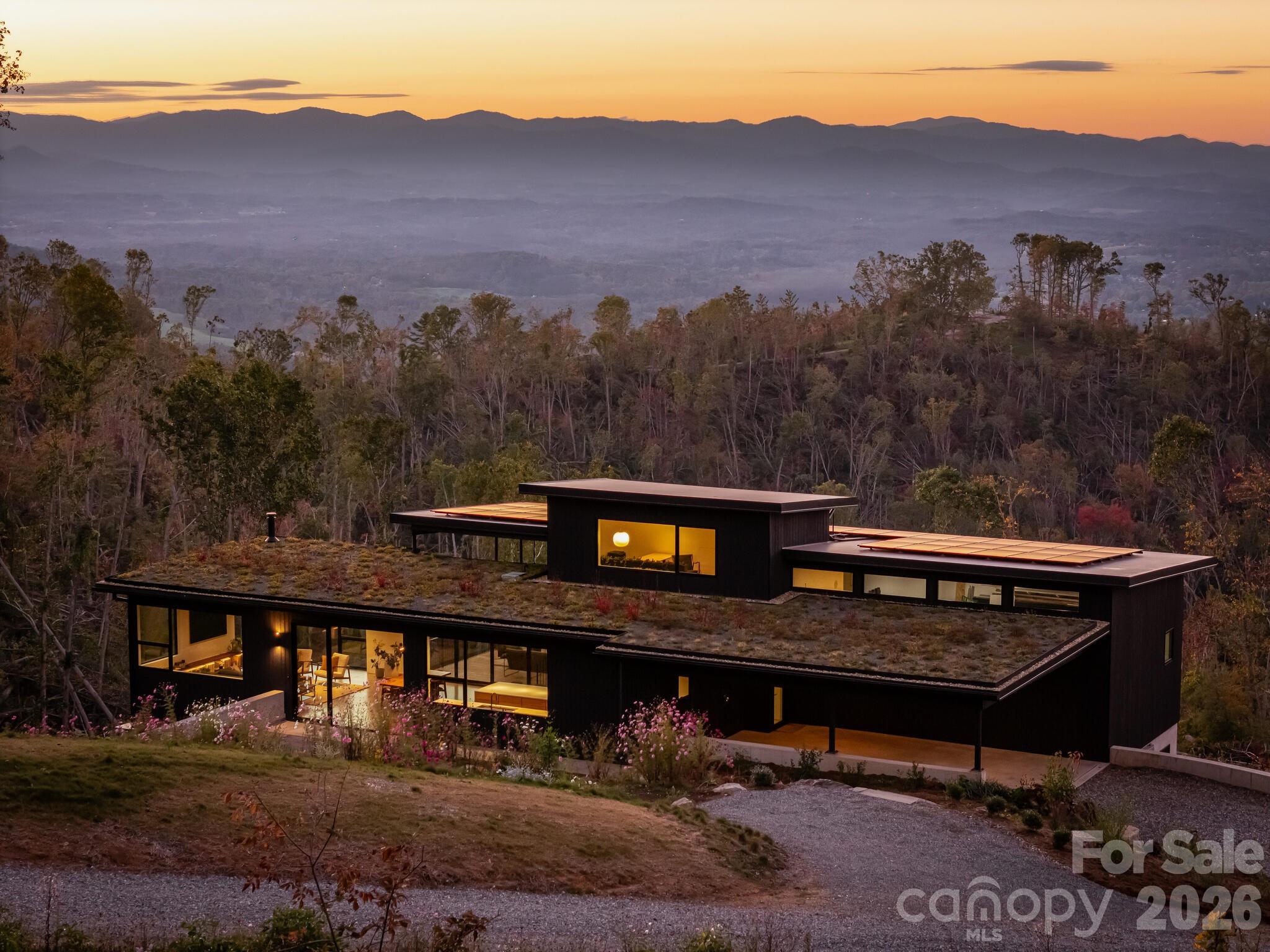 122 Elk Wallow Trail — Asheville