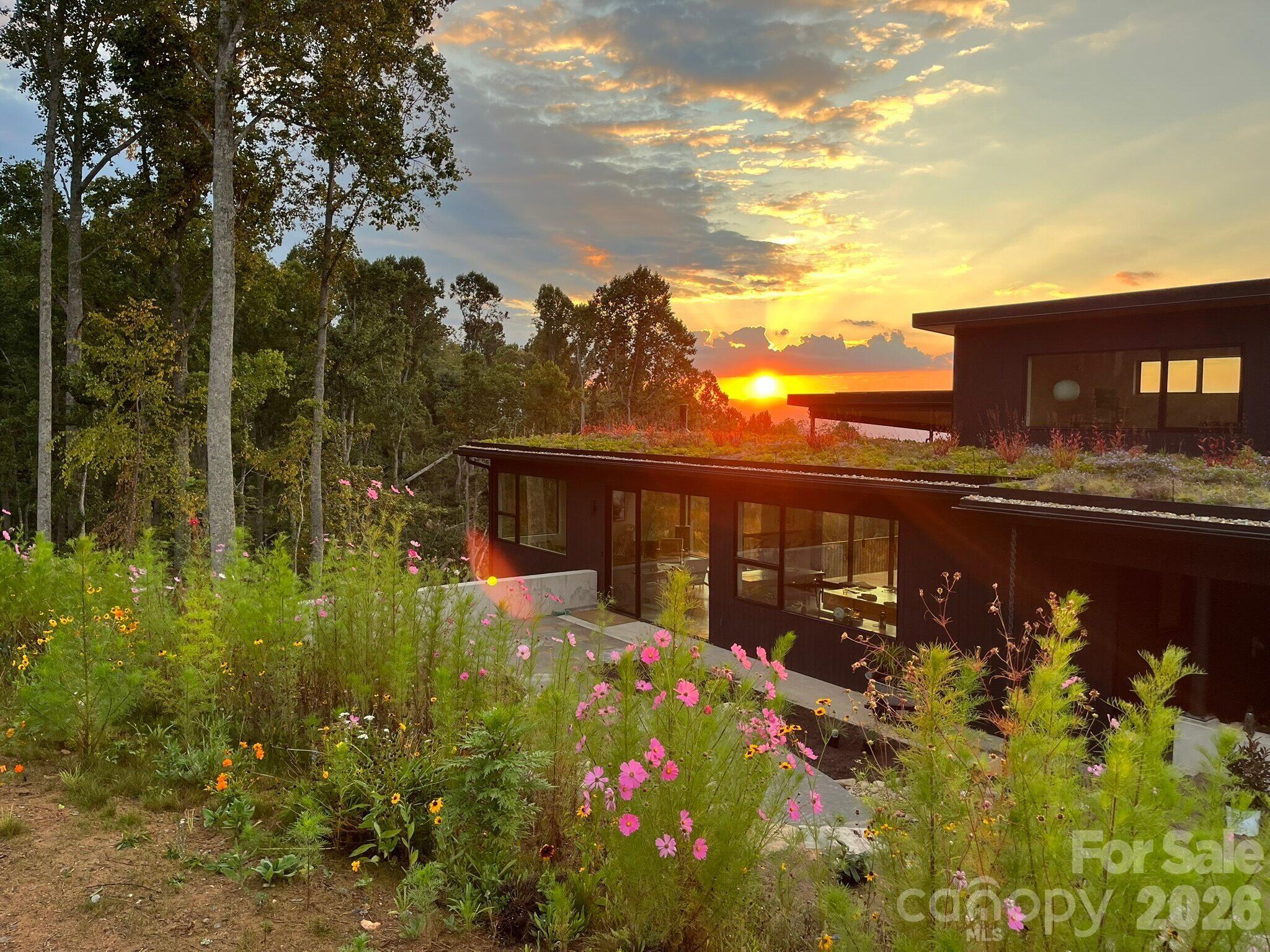 122 Elk Wallow Trail — Asheville
