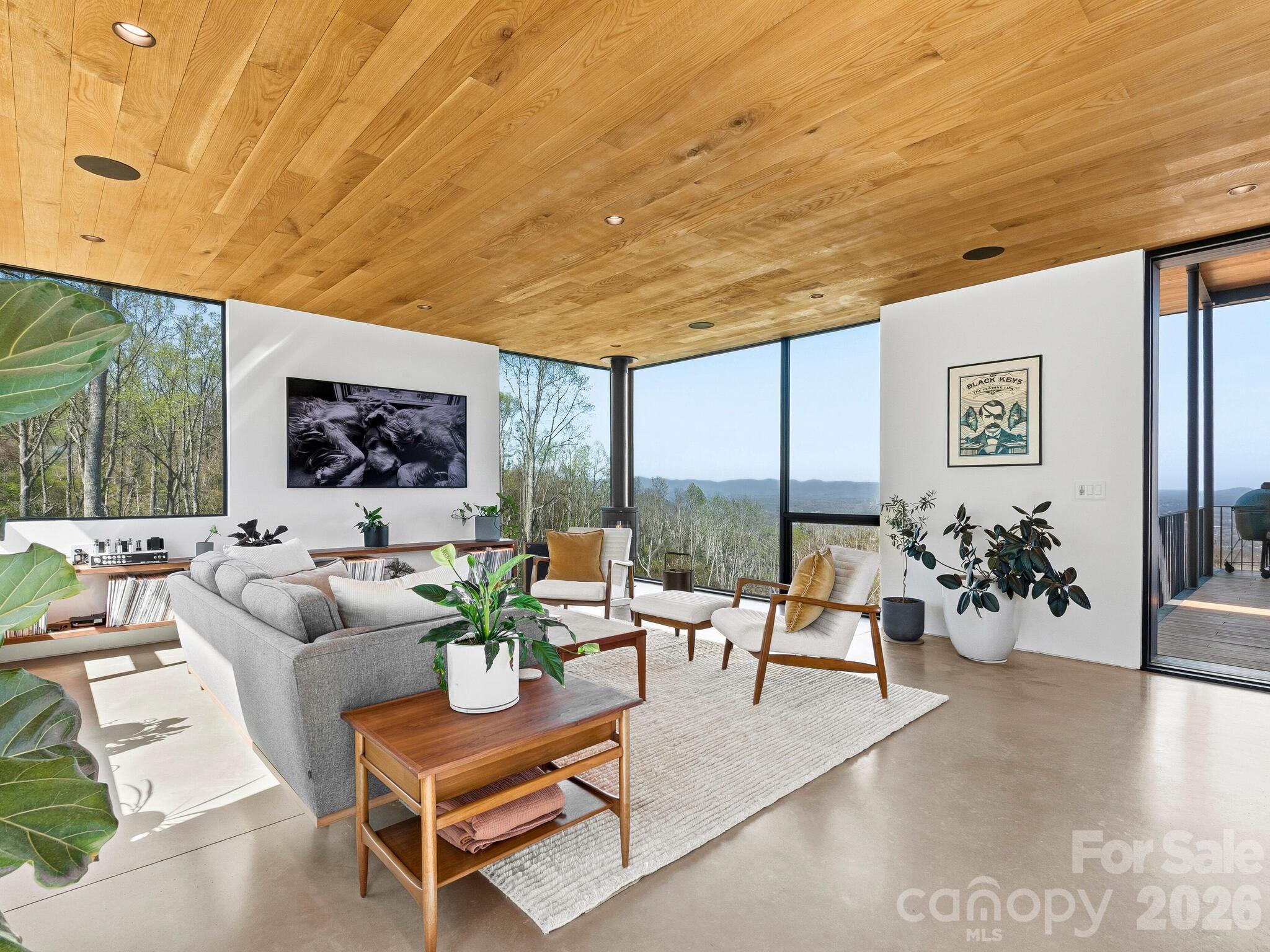 122 Elk Wallow Trail — Asheville