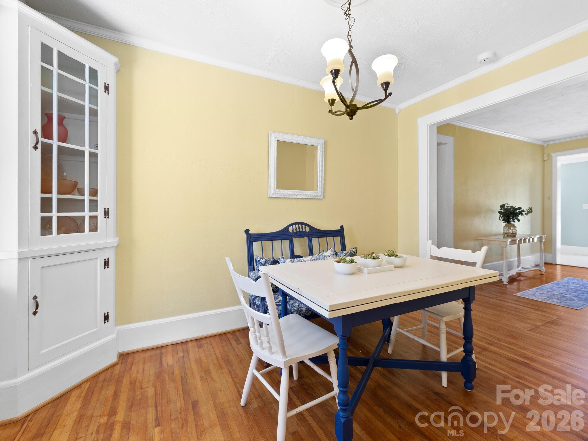 1614 Ridgewood Boulevard — Hendersonville