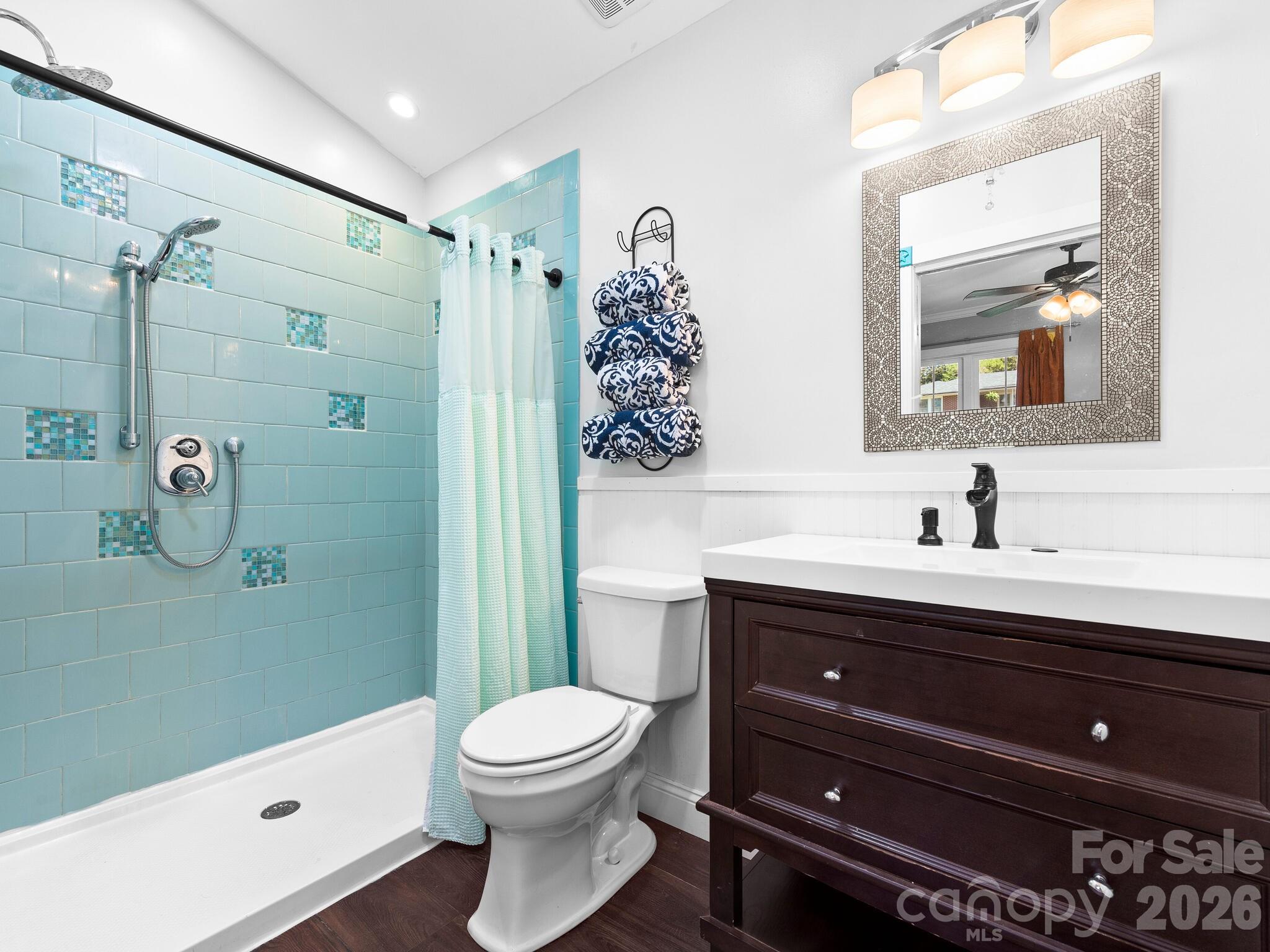 1614 Ridgewood Boulevard — Hendersonville