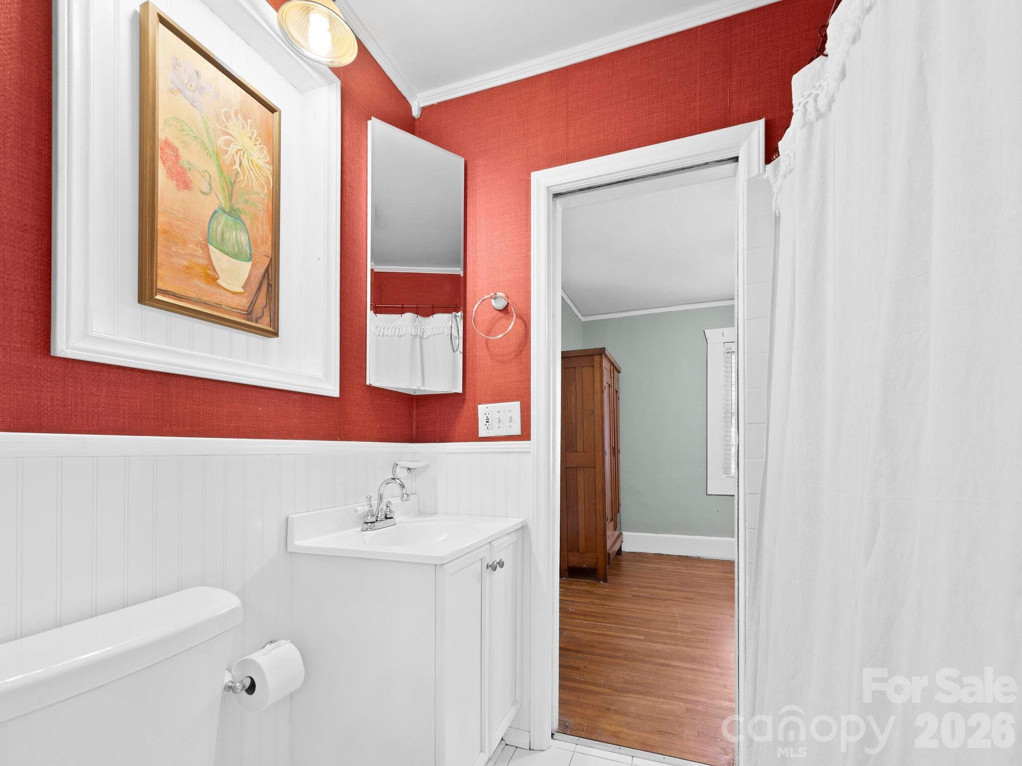 1614 Ridgewood Boulevard — Hendersonville