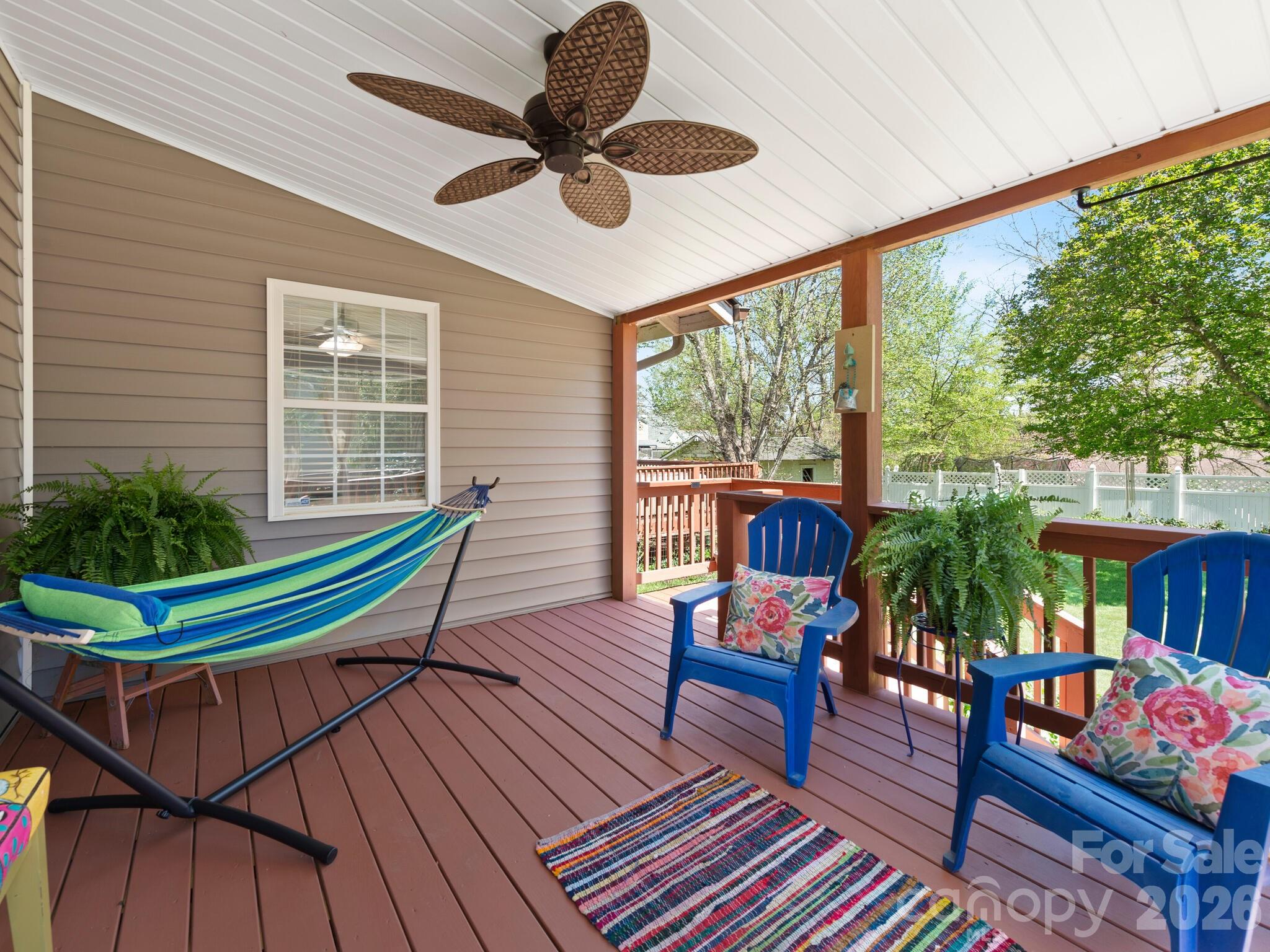 1614 Ridgewood Boulevard — Hendersonville