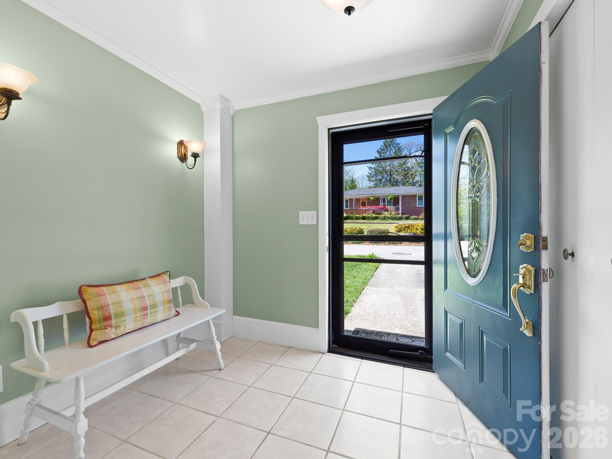 1614 Ridgewood Boulevard — Hendersonville
