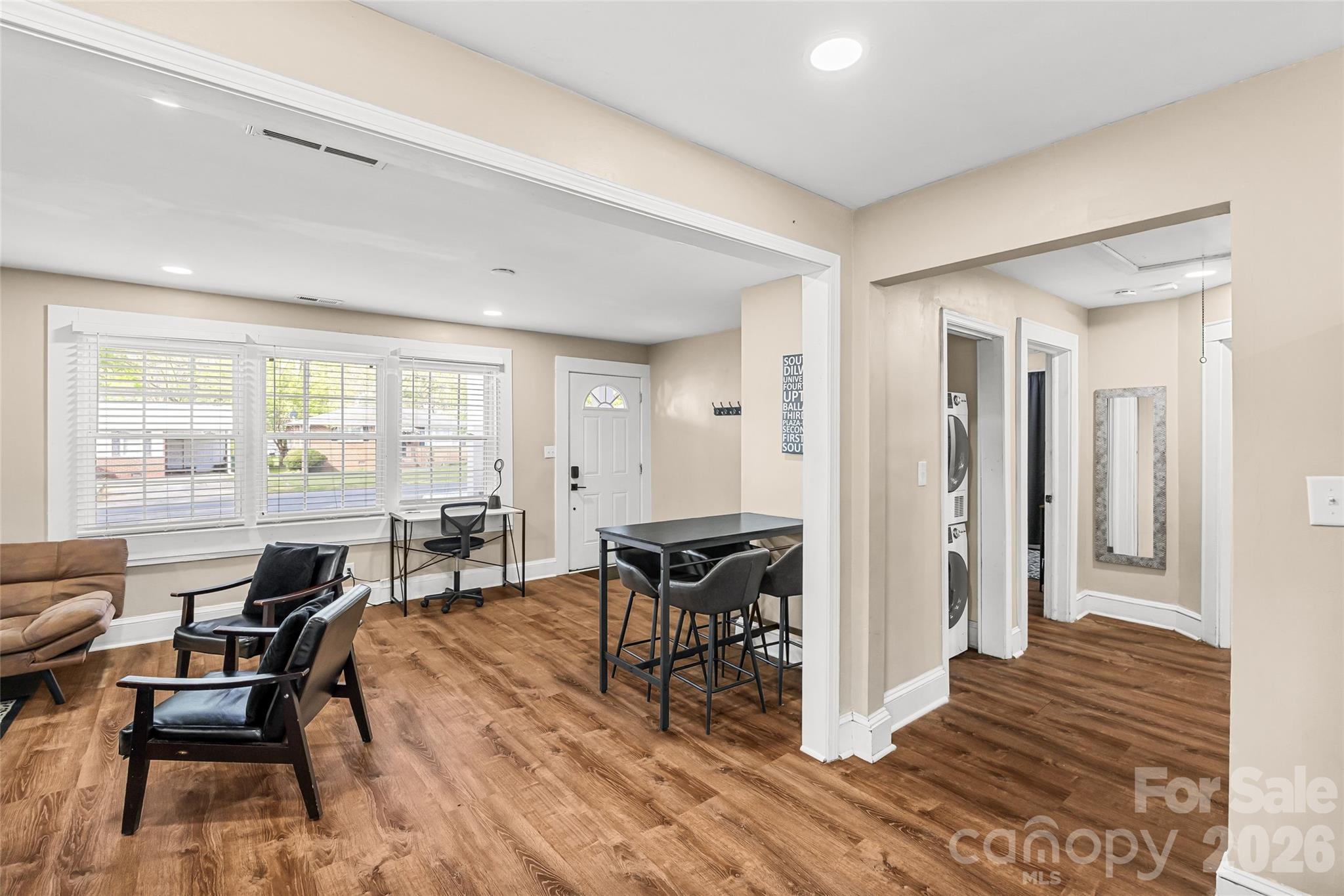 2738 Catalina Avenue — Charlotte