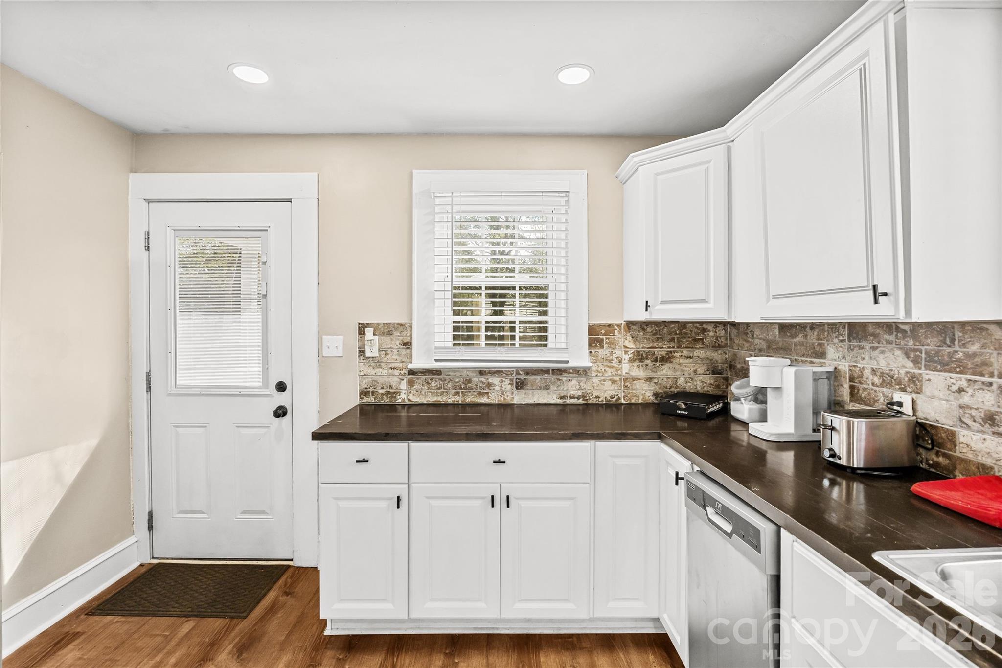 2738 Catalina Avenue — Charlotte