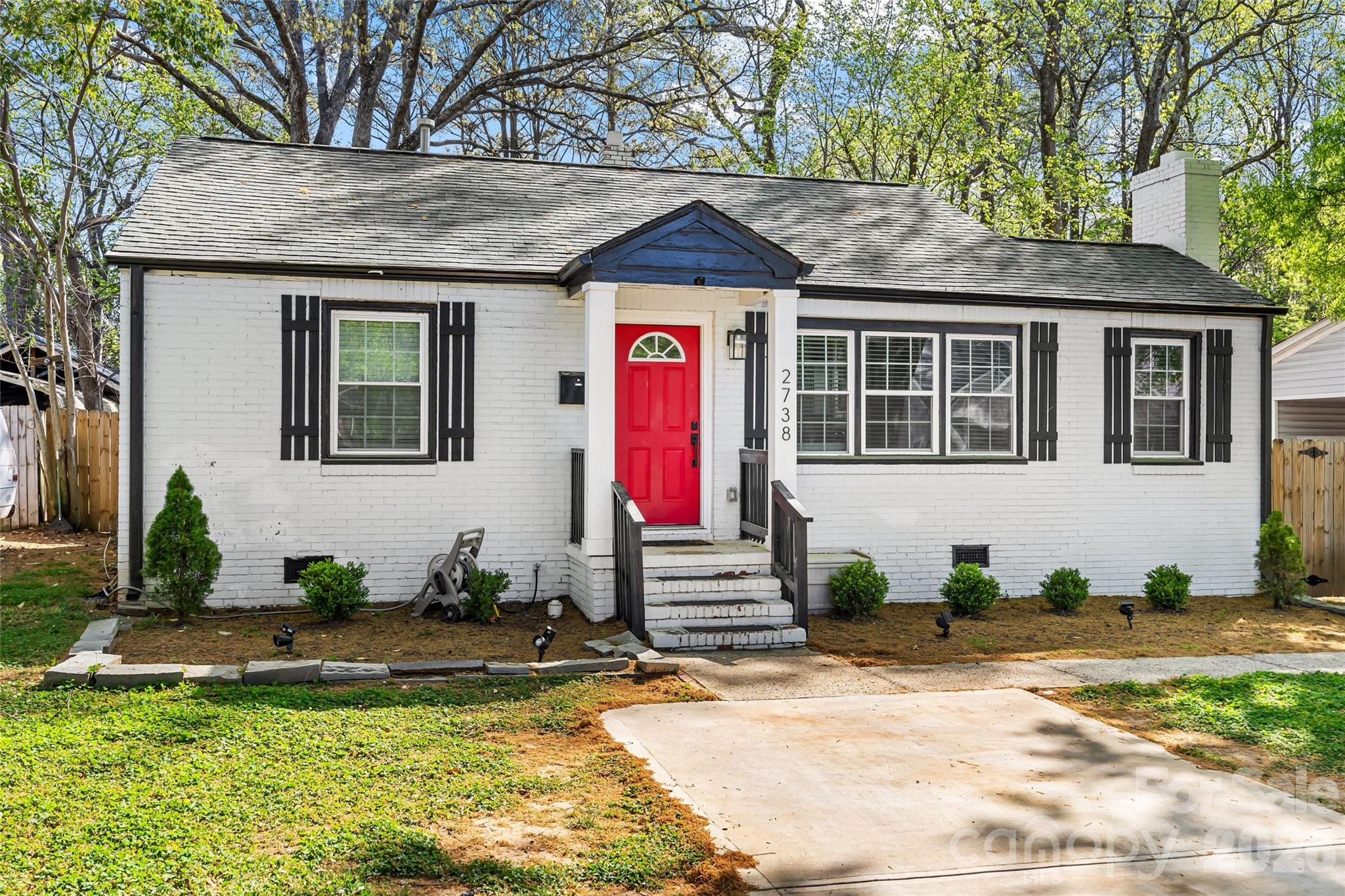 2738 Catalina Avenue — Charlotte