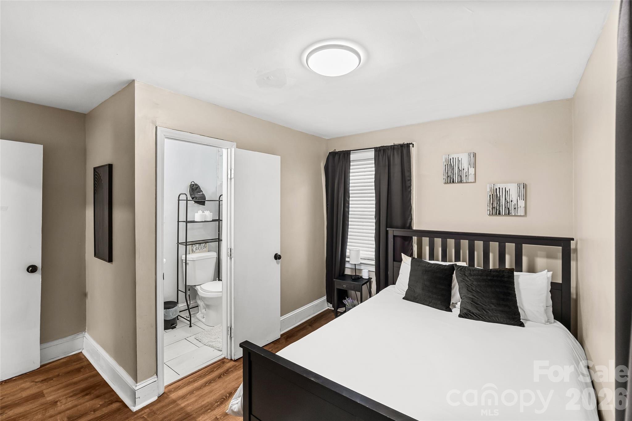 2738 Catalina Avenue — Charlotte