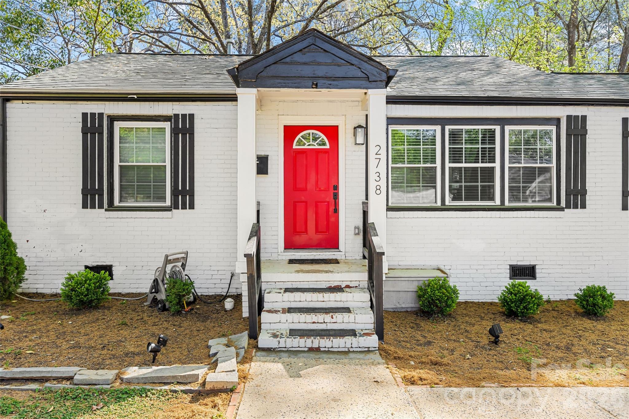 2738 Catalina Avenue — Charlotte