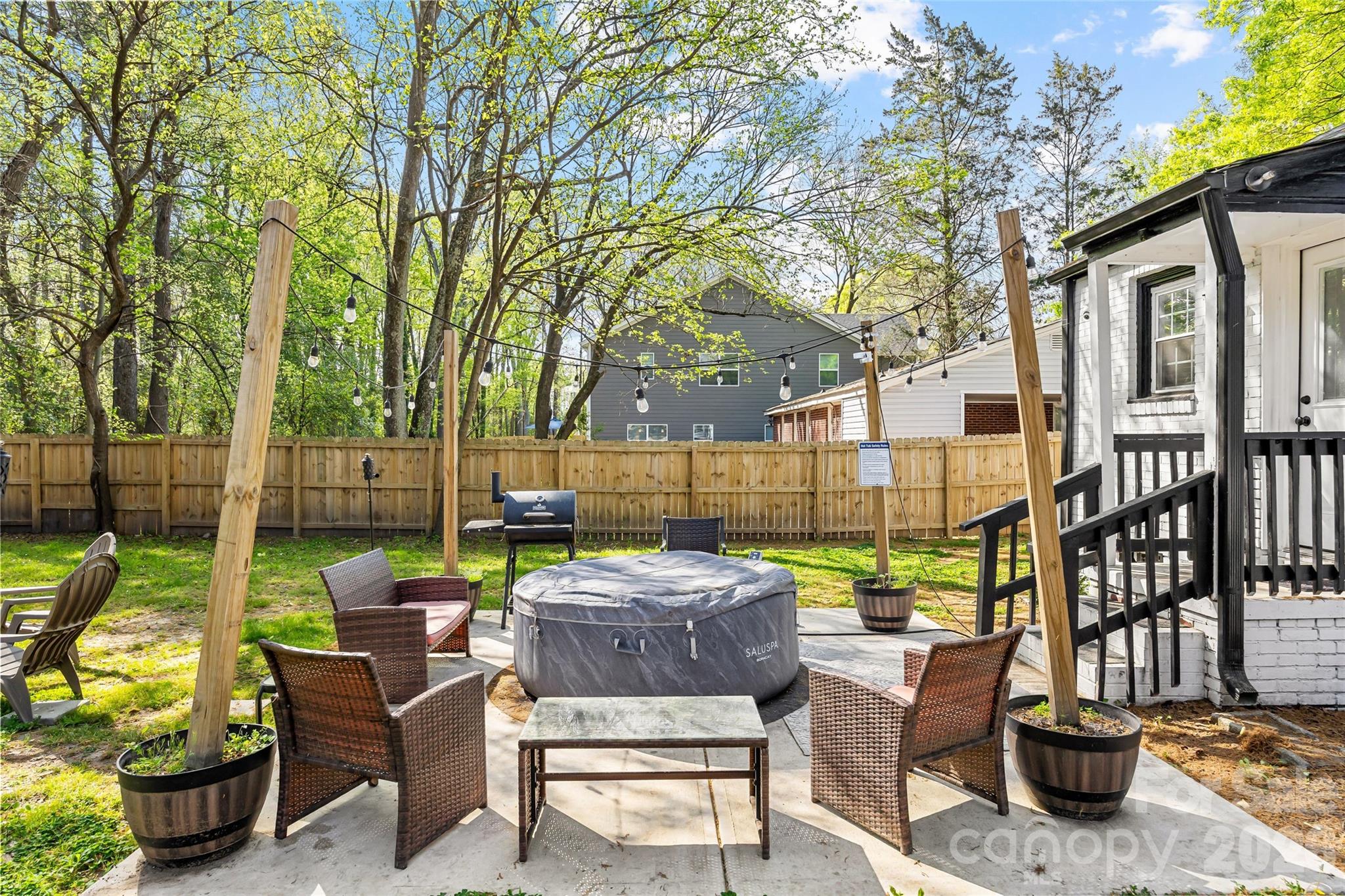 2738 Catalina Avenue — Charlotte