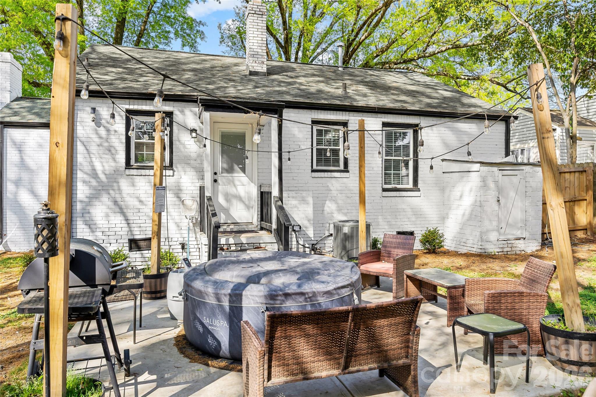 2738 Catalina Avenue — Charlotte