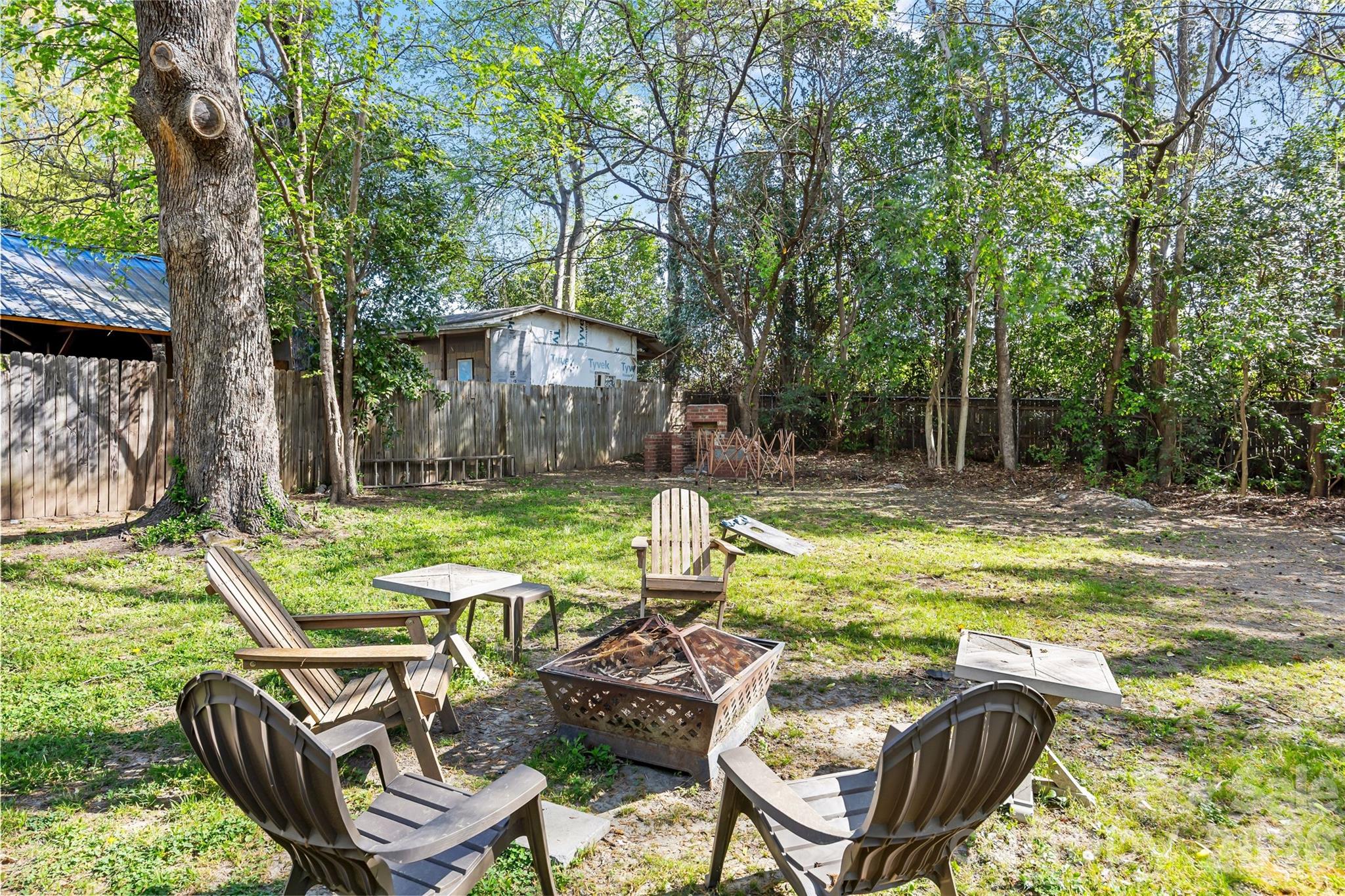 2738 Catalina Avenue — Charlotte