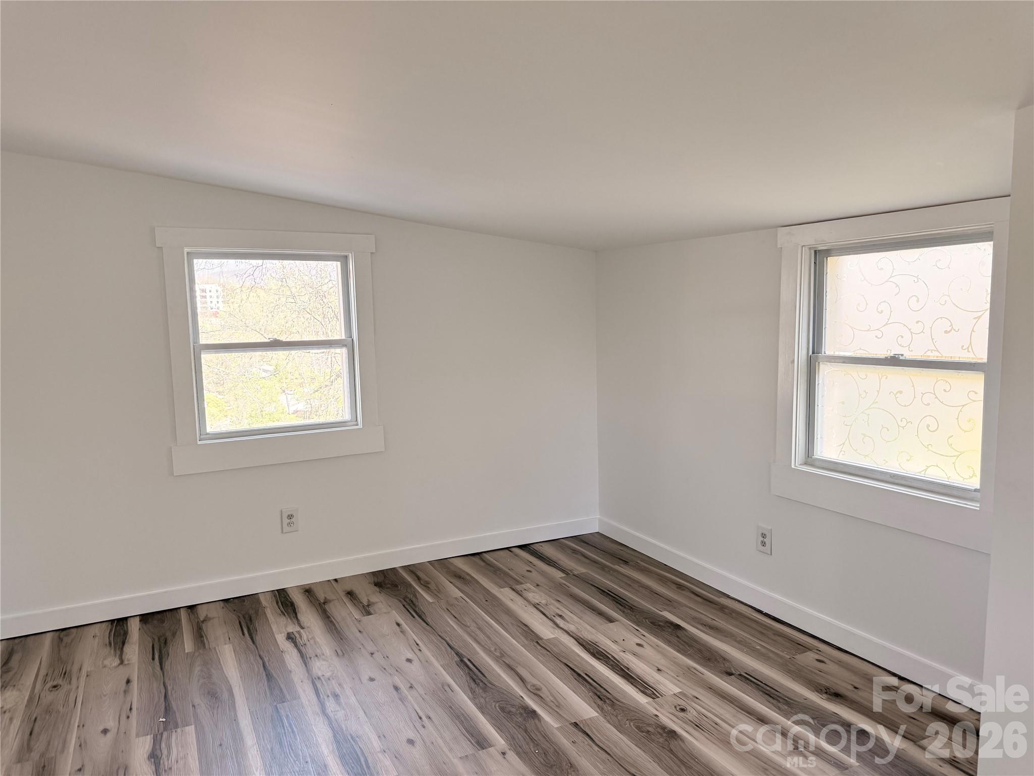 5A Warren Avenue — Asheville