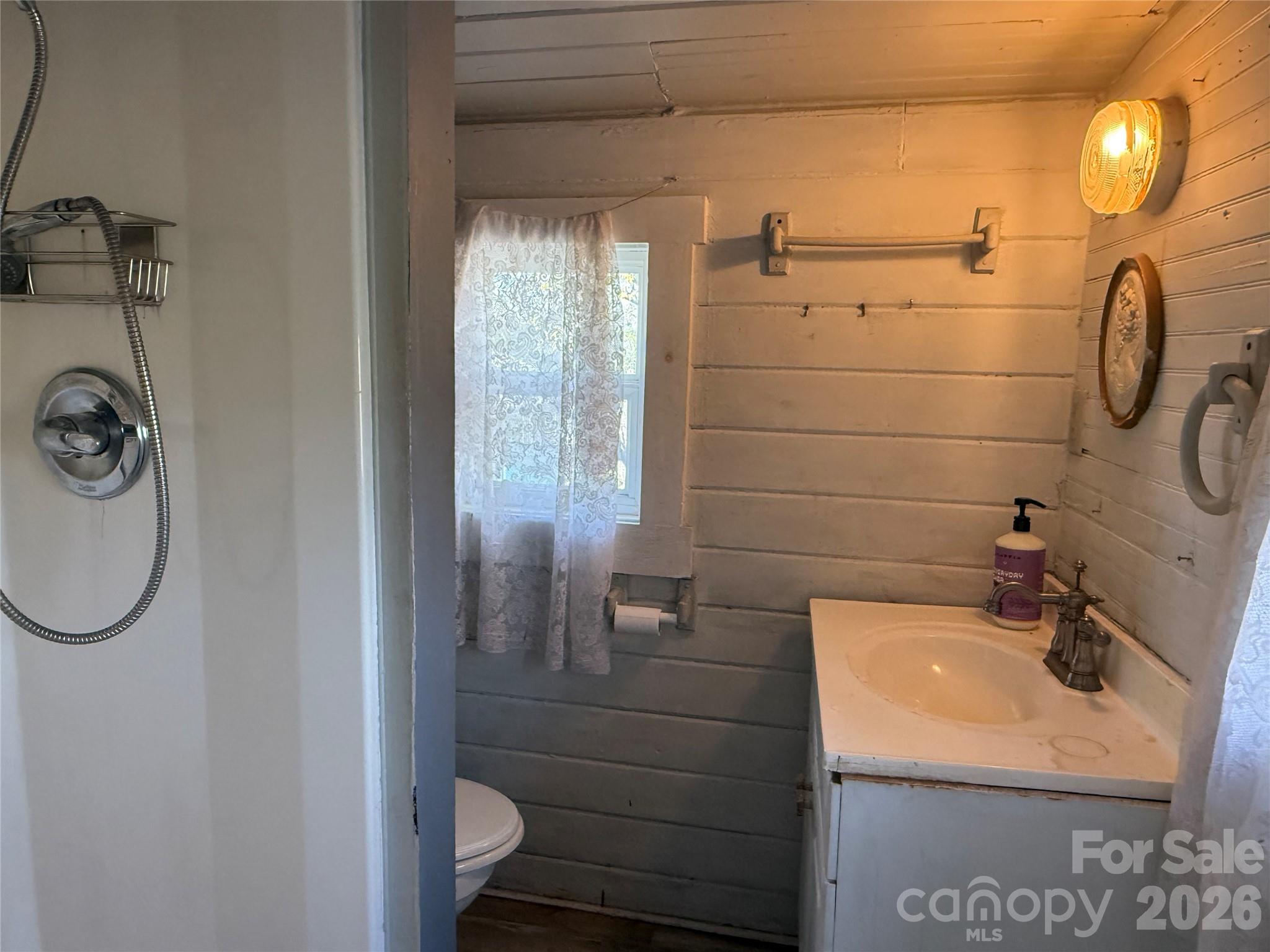 5A Warren Avenue — Asheville