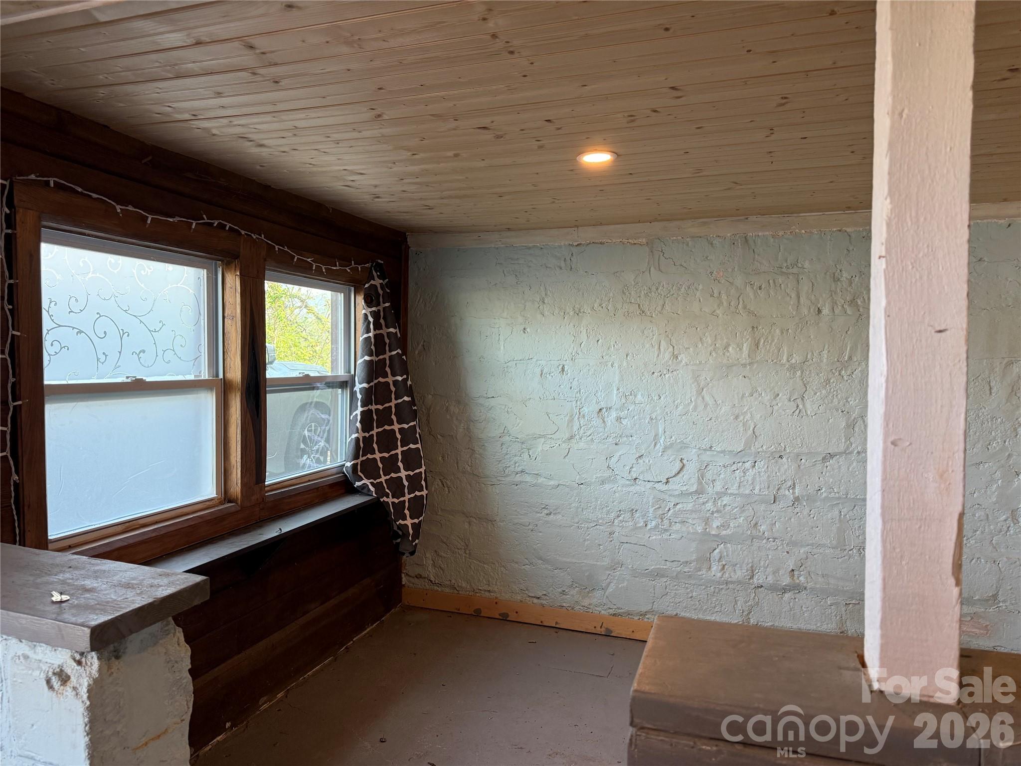 5A Warren Avenue — Asheville