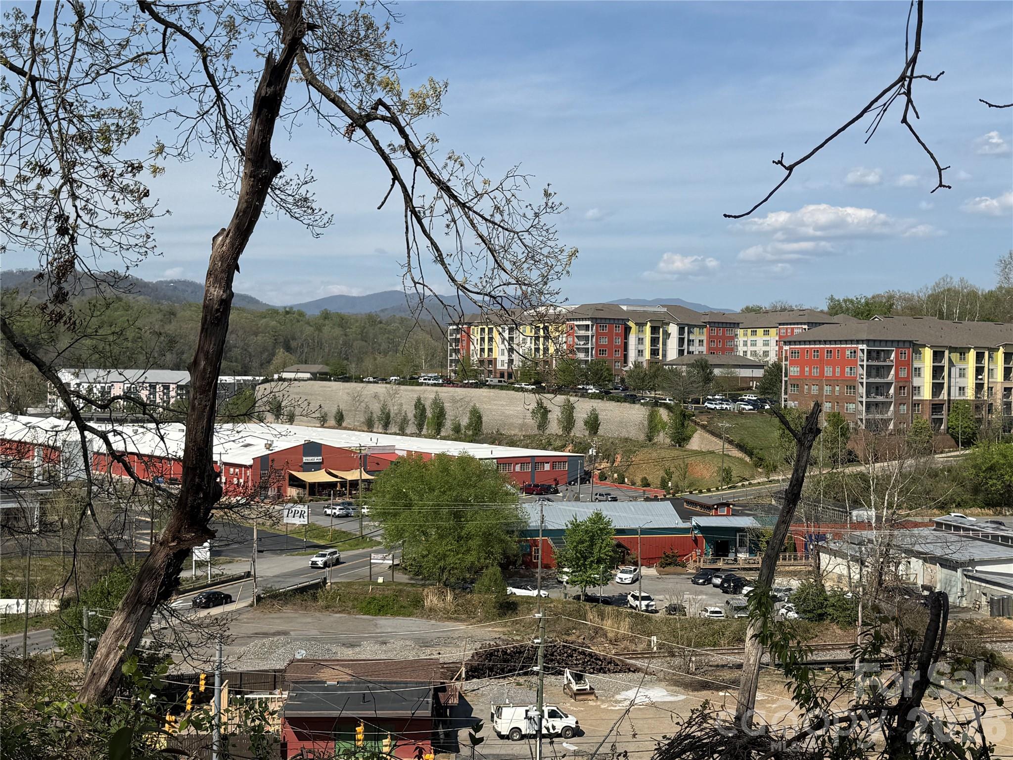 5A Warren Avenue — Asheville