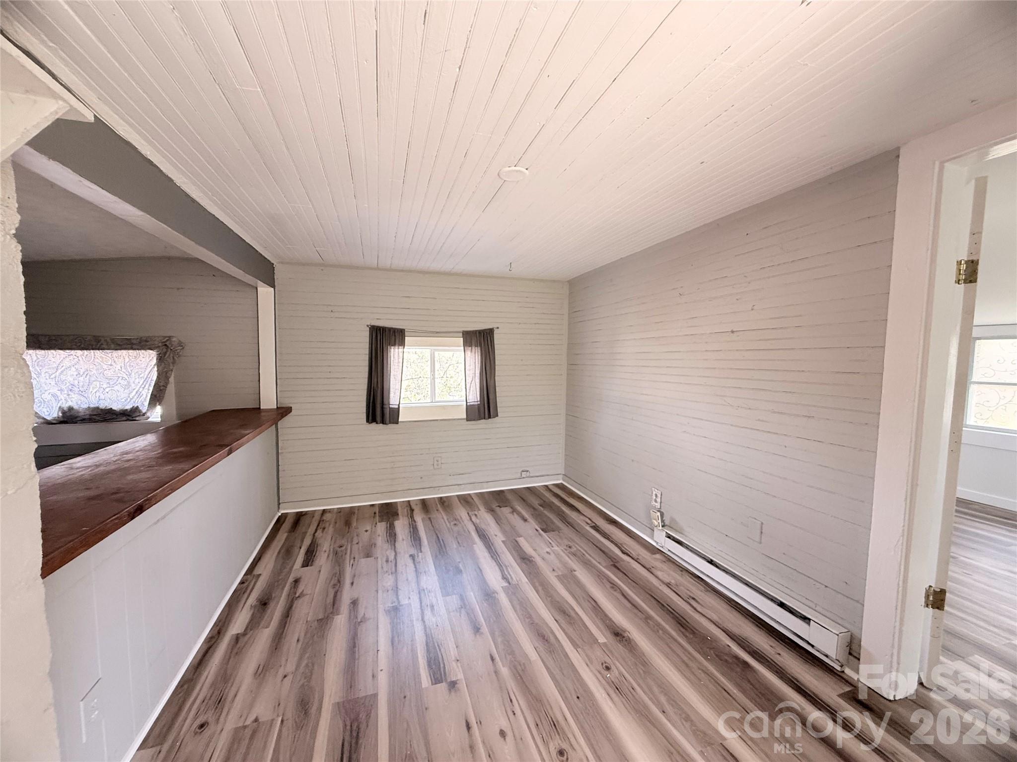 5A Warren Avenue — Asheville