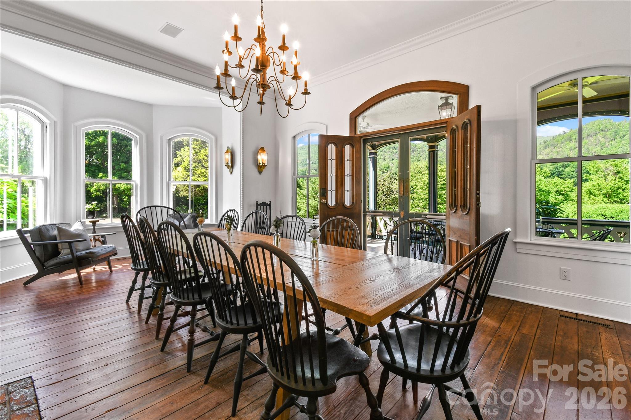 204 Lawson Street — Hot Springs