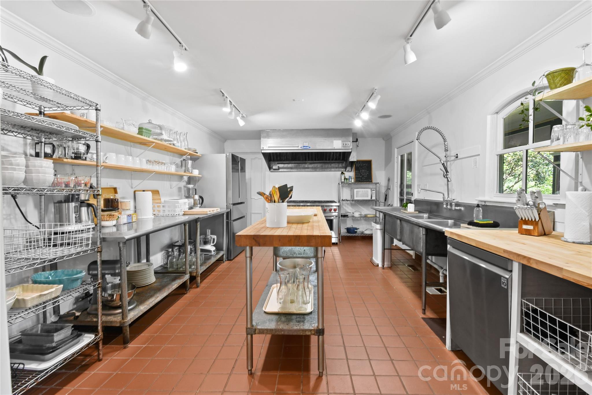 204 Lawson Street — Hot Springs