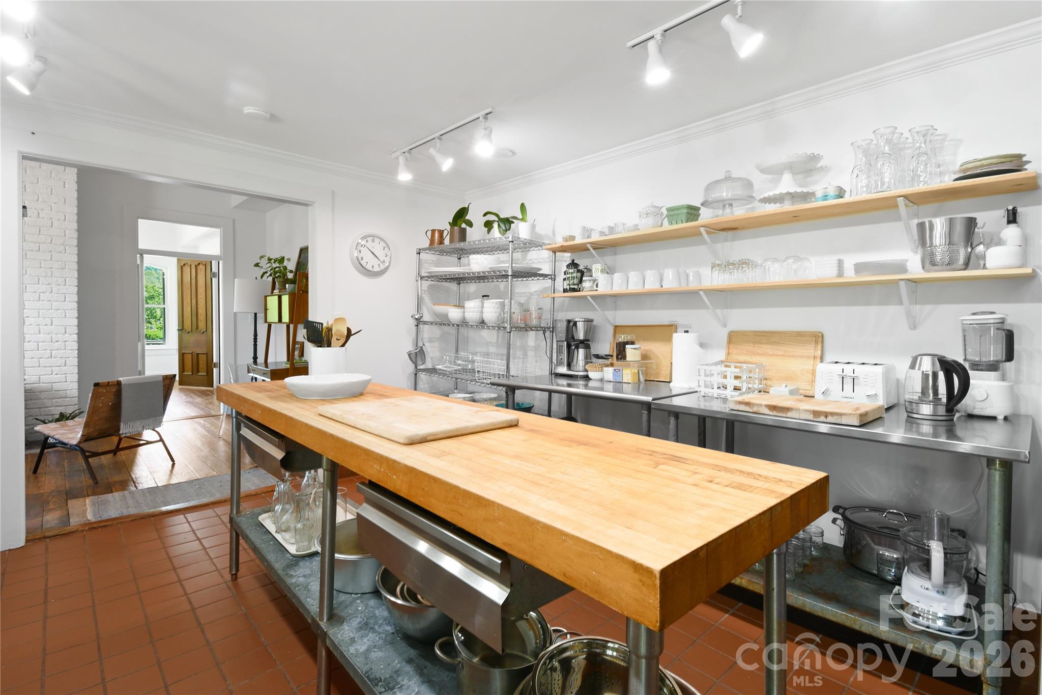 204 Lawson Street — Hot Springs