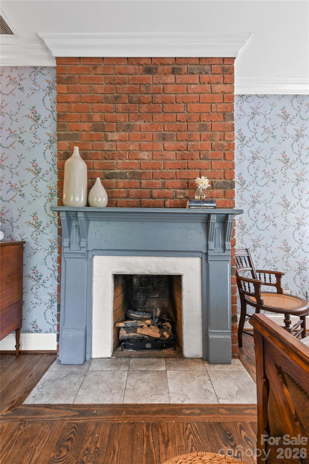 204 Lawson Street — Hot Springs