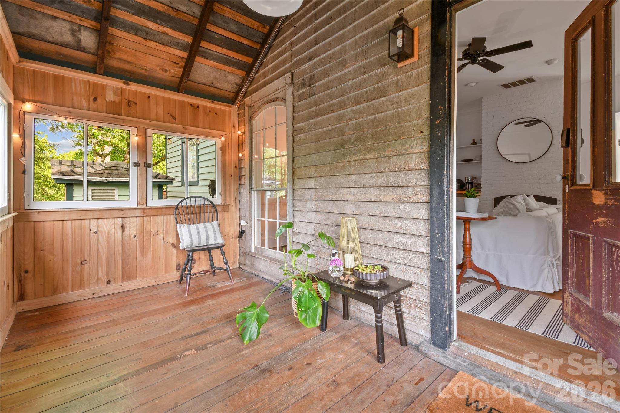 204 Lawson Street — Hot Springs
