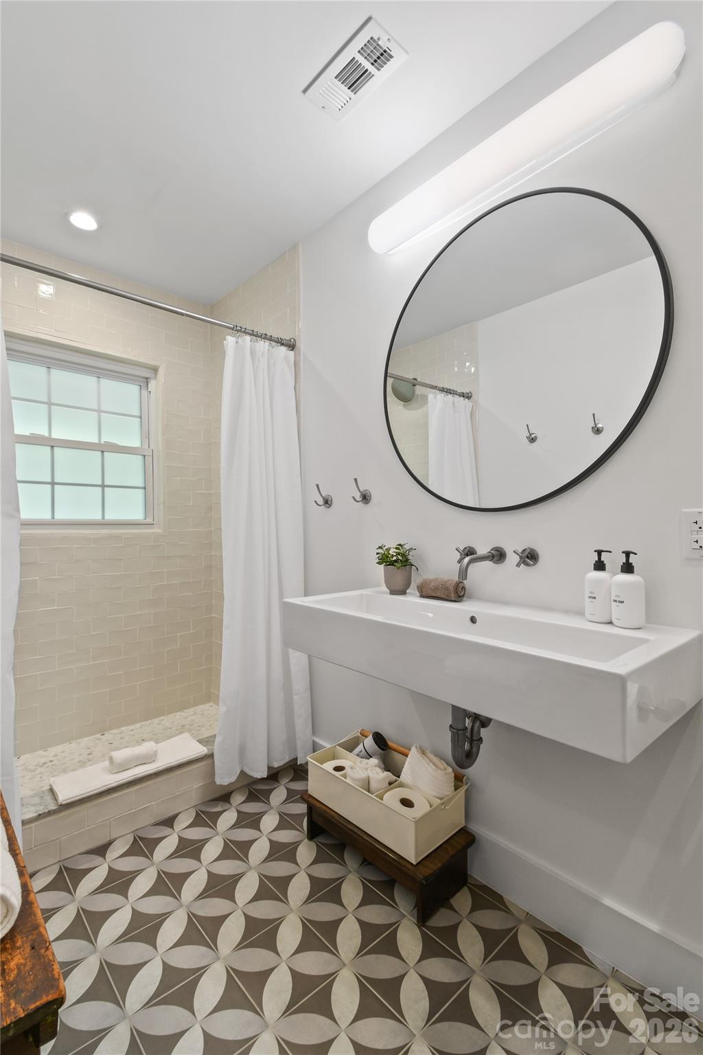 204 Lawson Street — Hot Springs