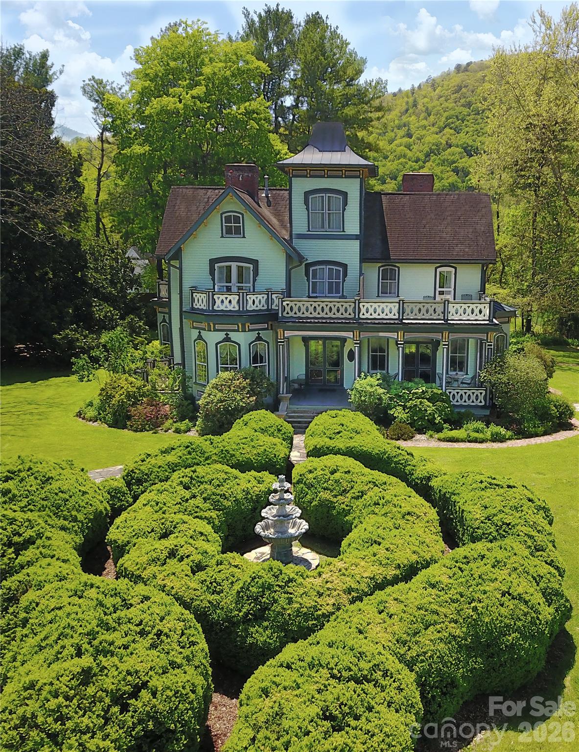 204 Lawson Street — Hot Springs