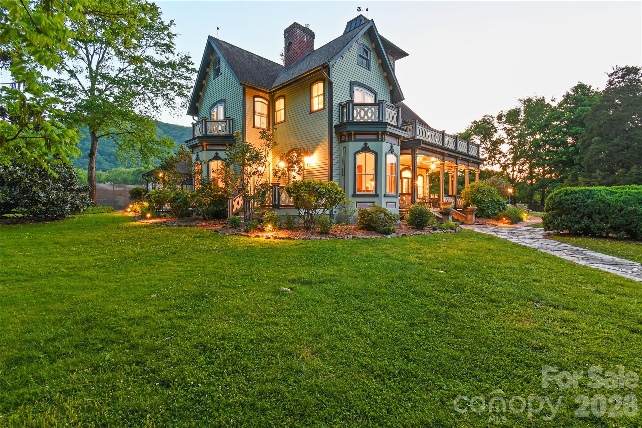 204 Lawson Street — Hot Springs