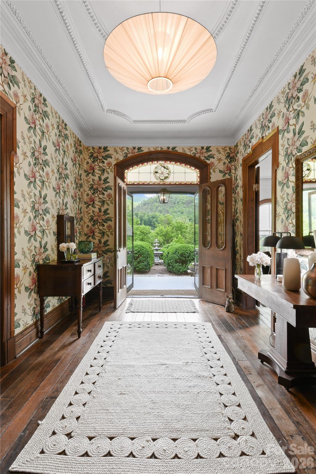 204 Lawson Street — Hot Springs
