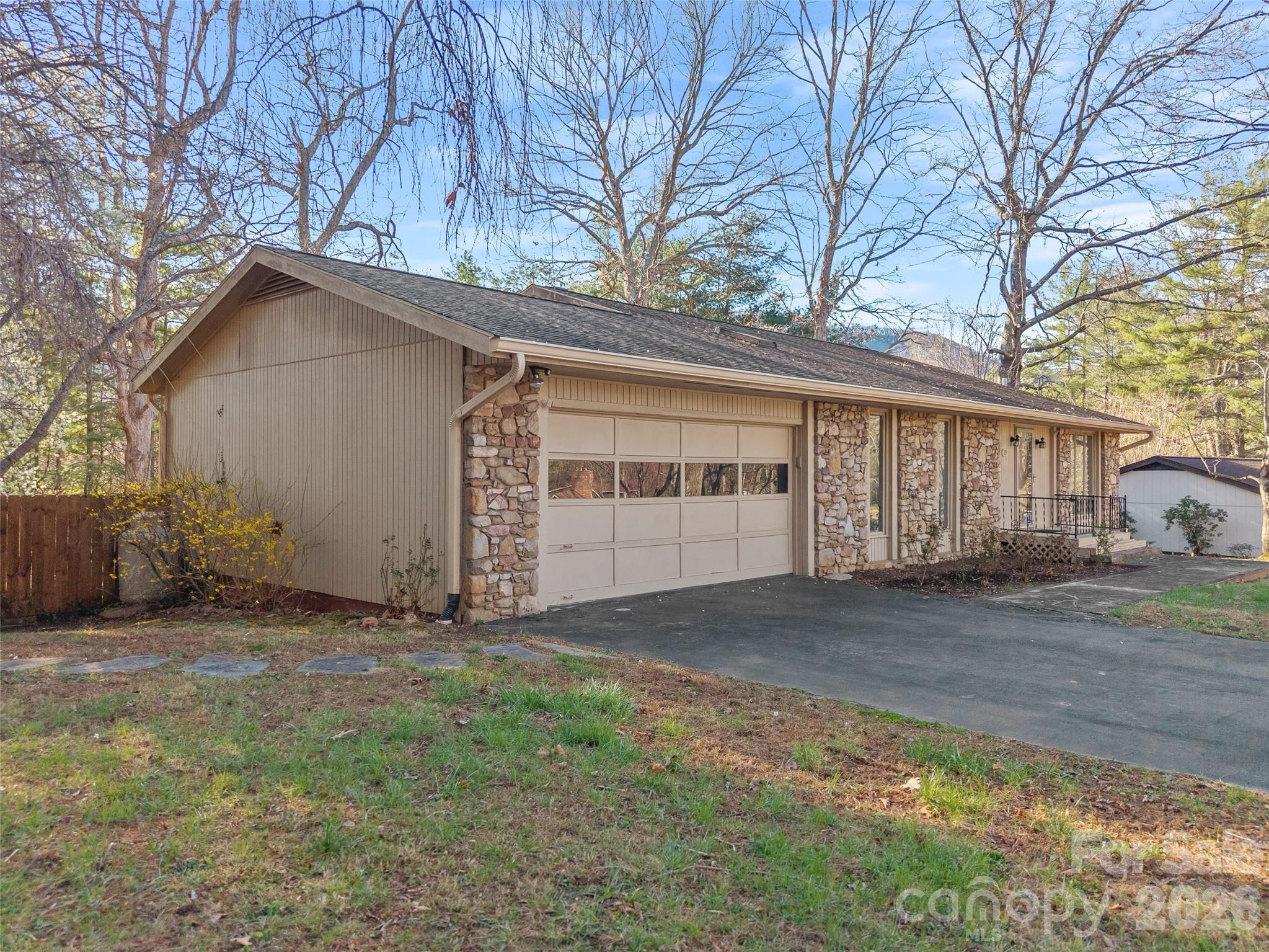 29 Reynolda Drive — Asheville