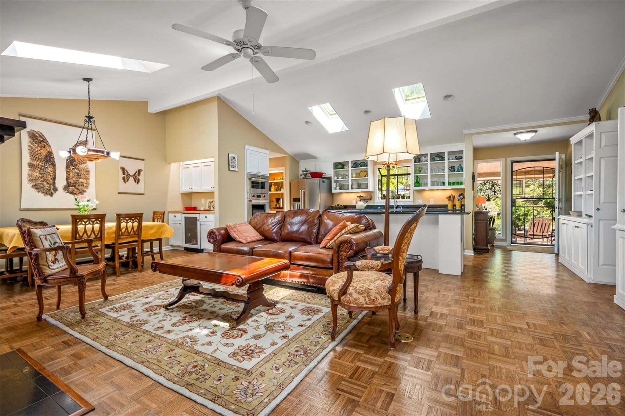 2825 River Road — Columbus