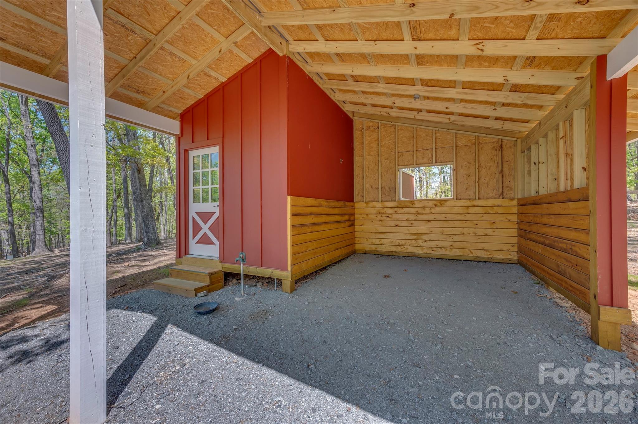 2825 River Road — Columbus