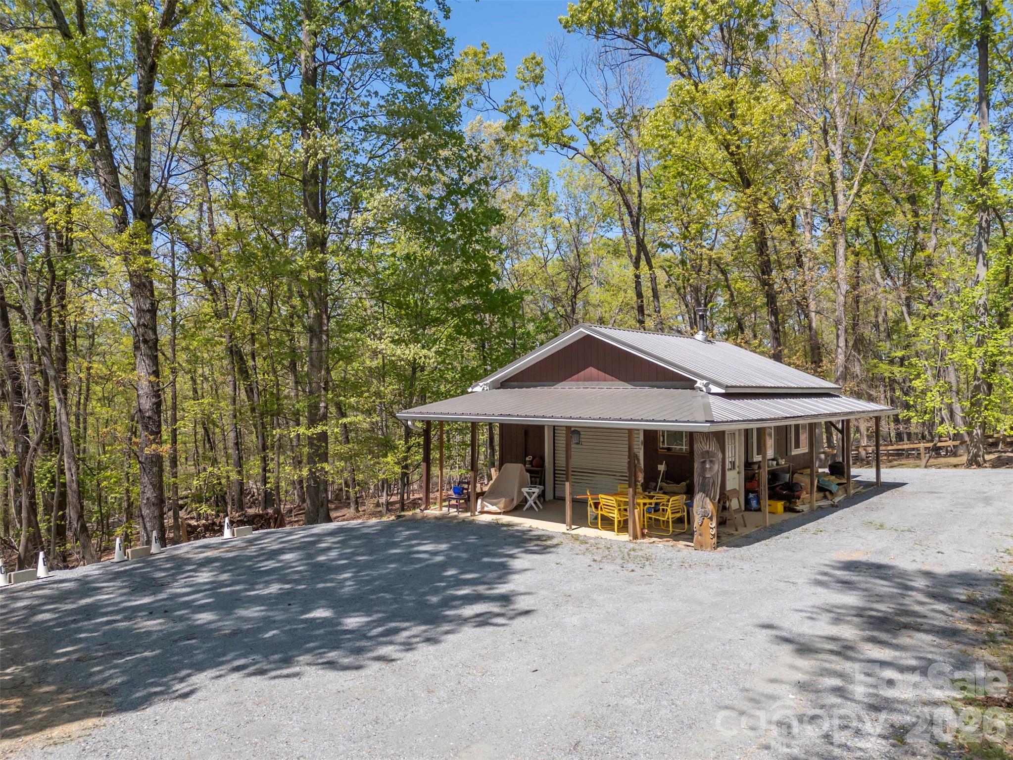 2825 River Road — Columbus