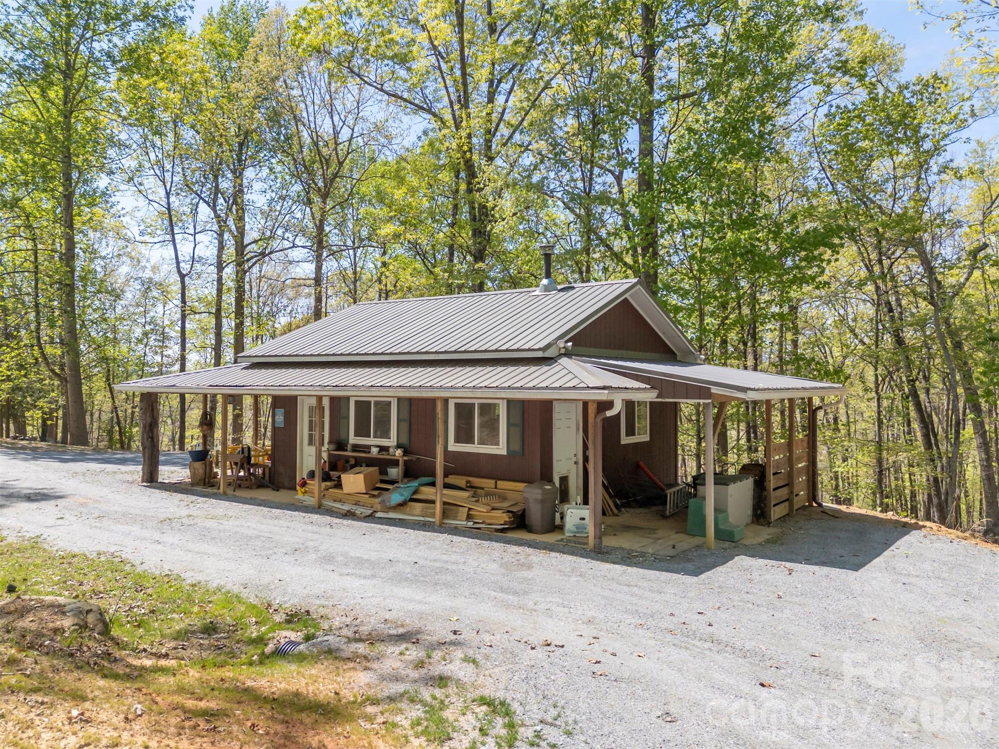 2825 River Road — Columbus
