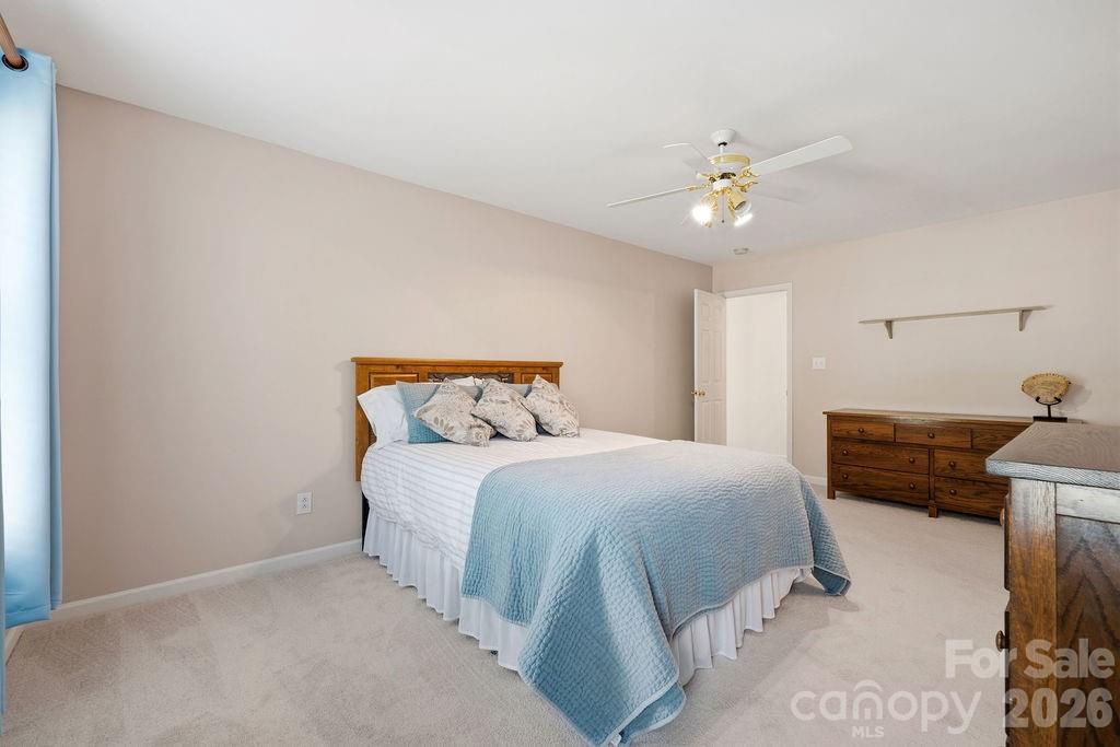 10826 Persimmon Creek Drive — Mint Hill