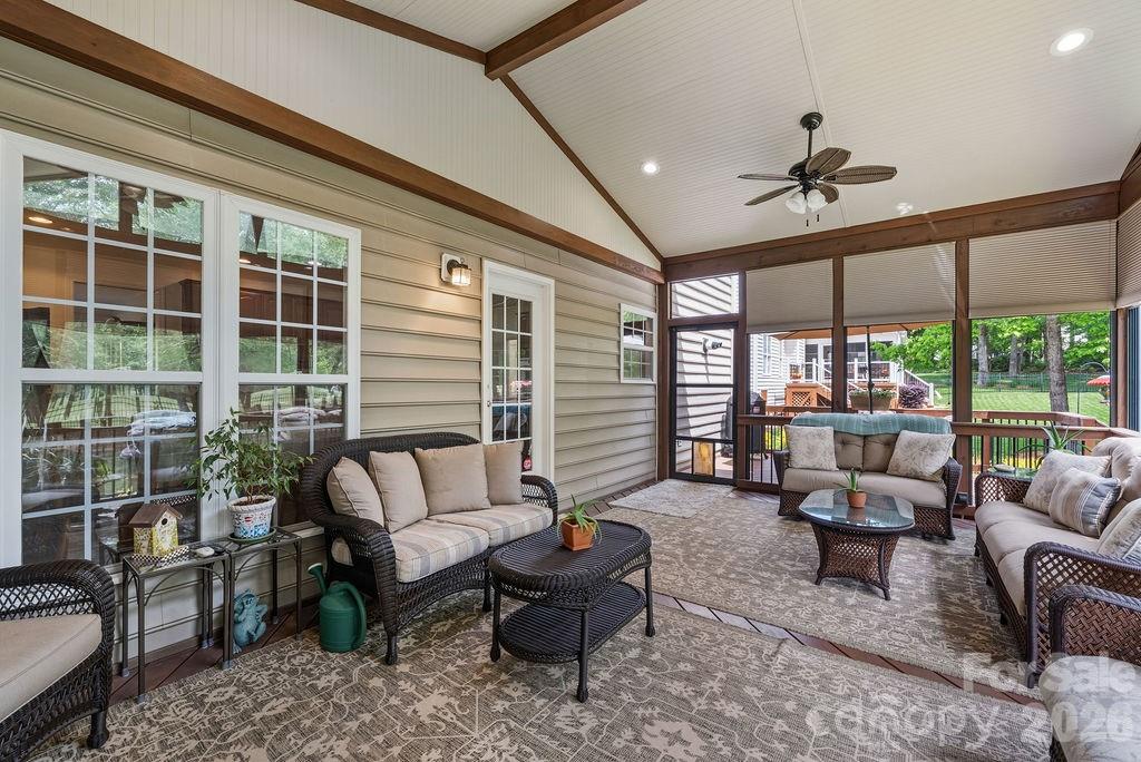 10826 Persimmon Creek Drive — Mint Hill
