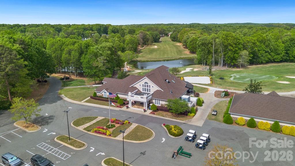 10826 Persimmon Creek Drive — Mint Hill