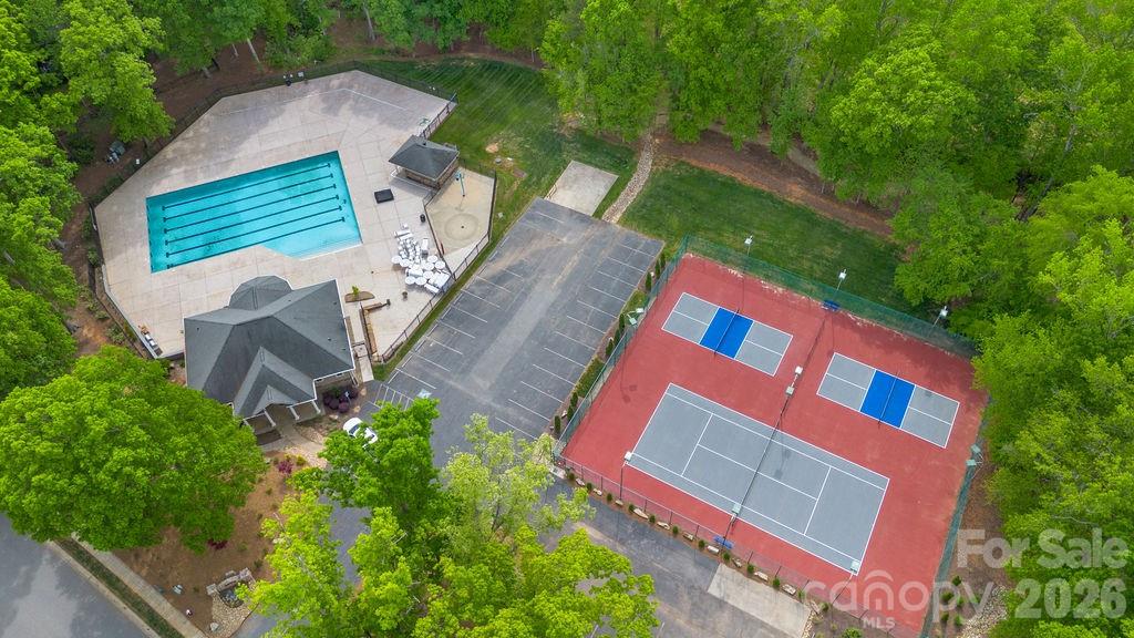 10826 Persimmon Creek Drive — Mint Hill