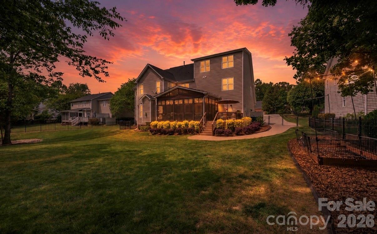 10826 Persimmon Creek Drive — Mint Hill