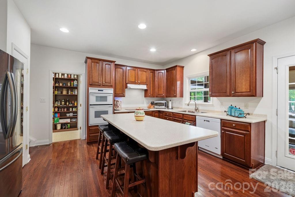 10826 Persimmon Creek Drive — Mint Hill