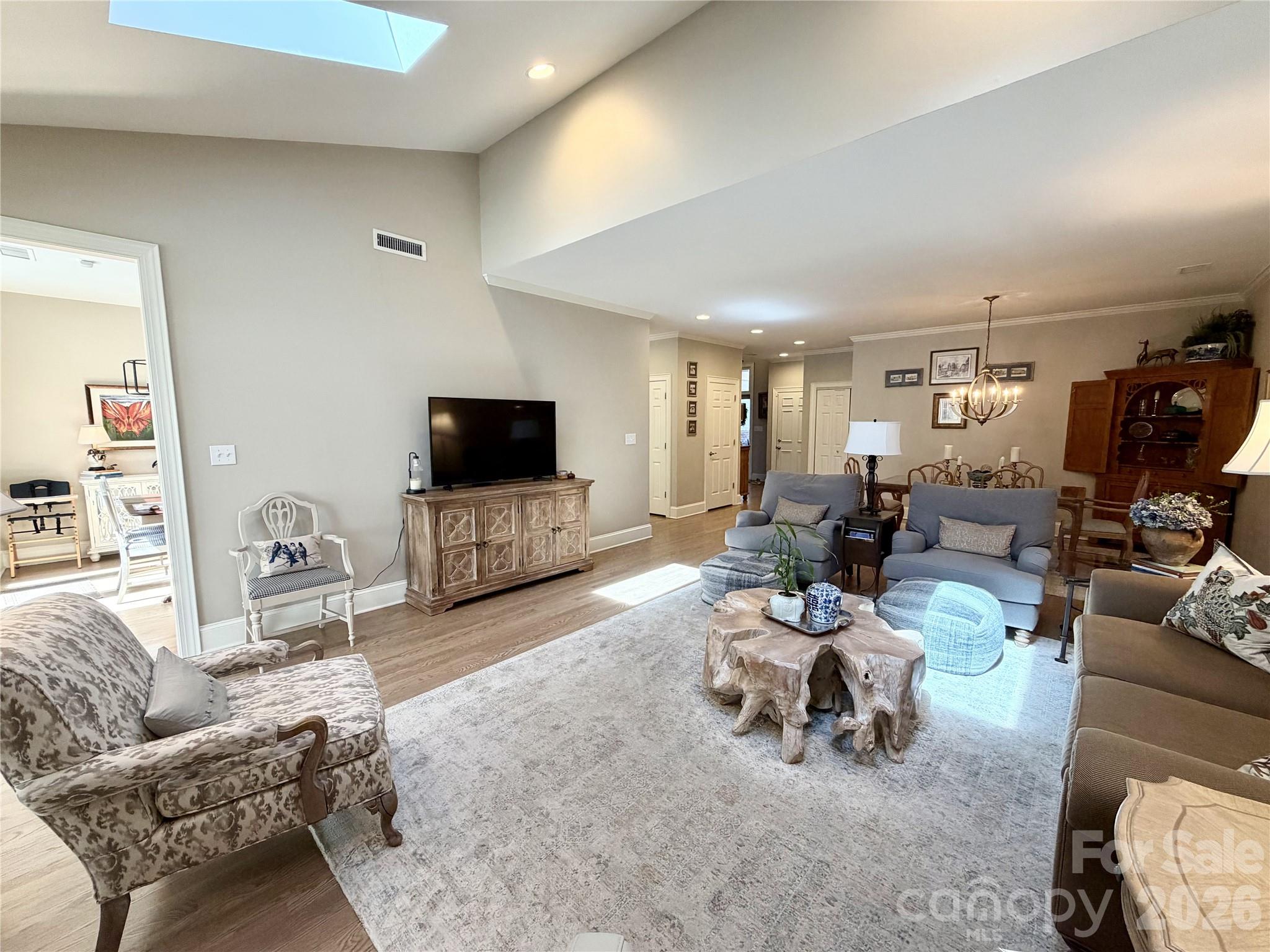8964 Challis Hill Lane — Charlotte