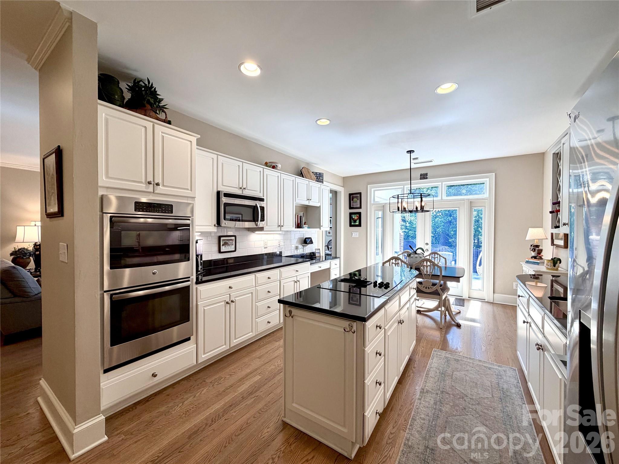 8964 Challis Hill Lane — Charlotte