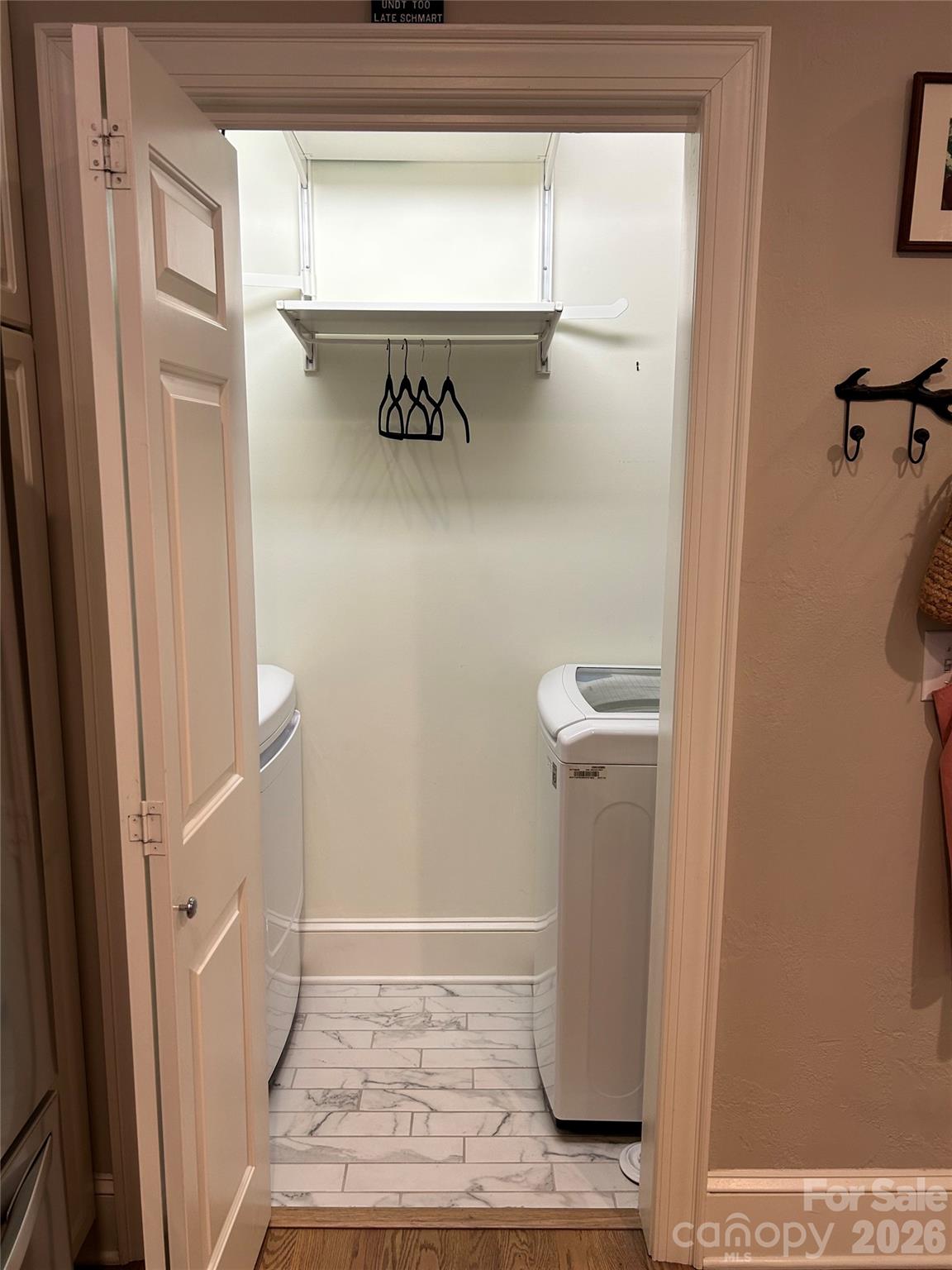 8964 Challis Hill Lane — Charlotte