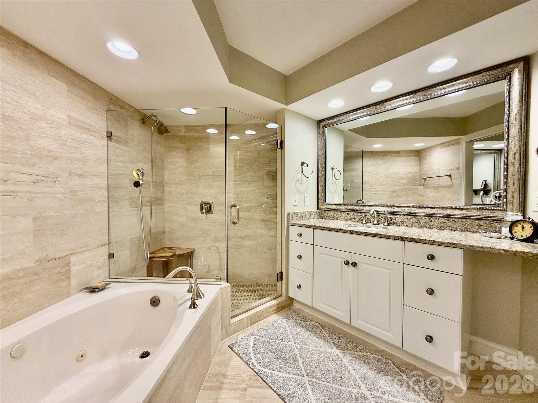 8964 Challis Hill Lane — Charlotte