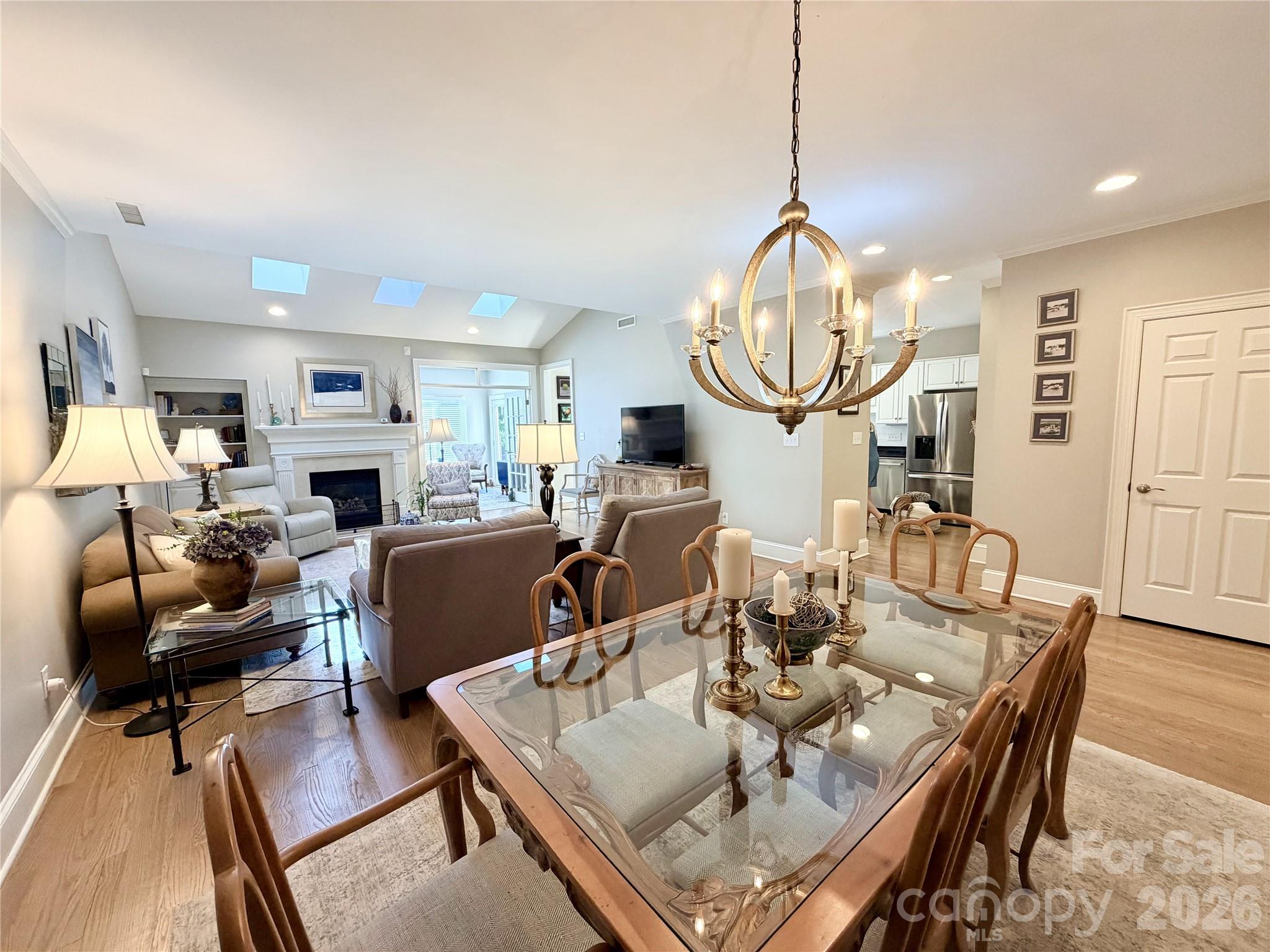 8964 Challis Hill Lane — Charlotte