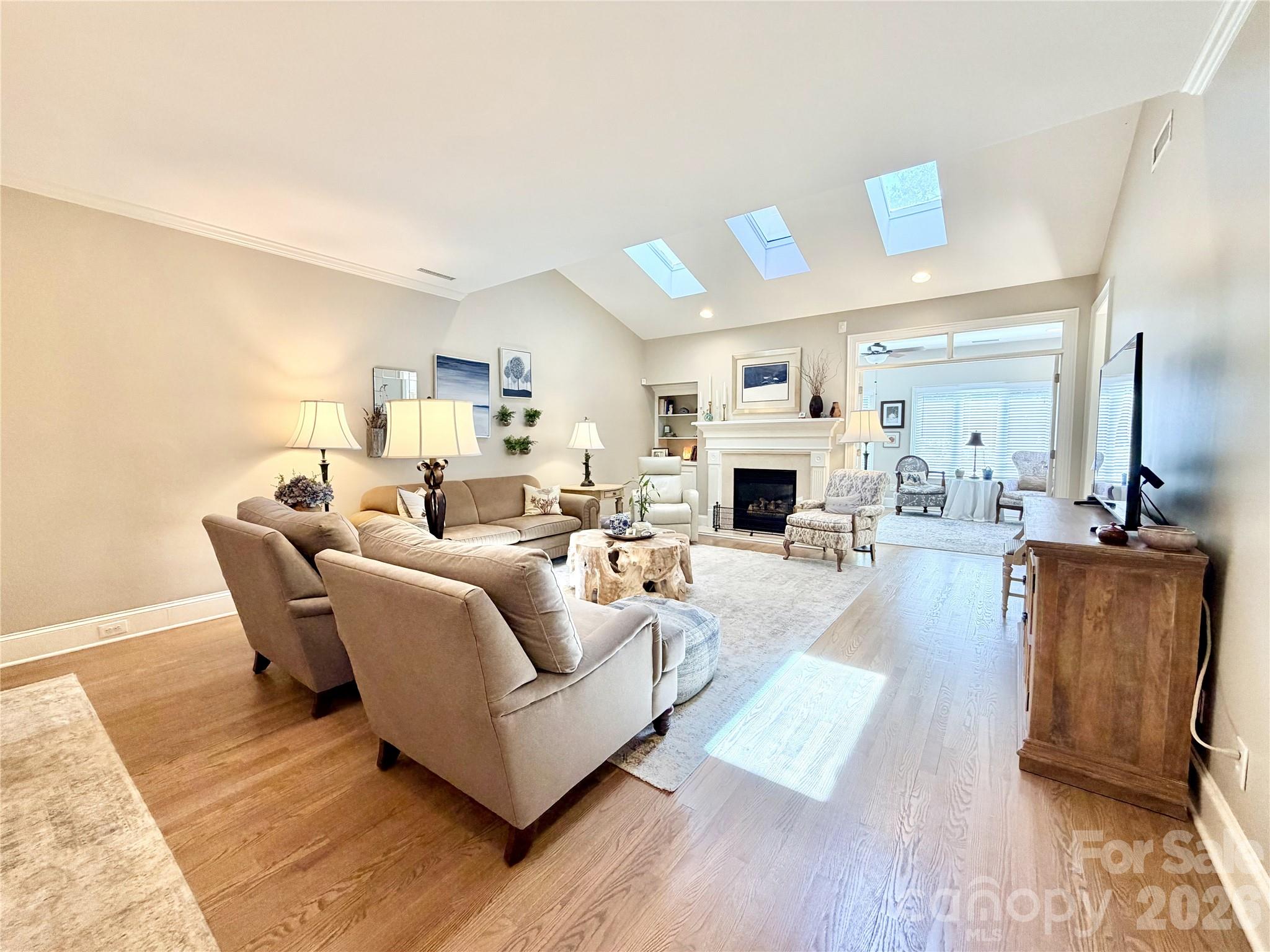 8964 Challis Hill Lane — Charlotte